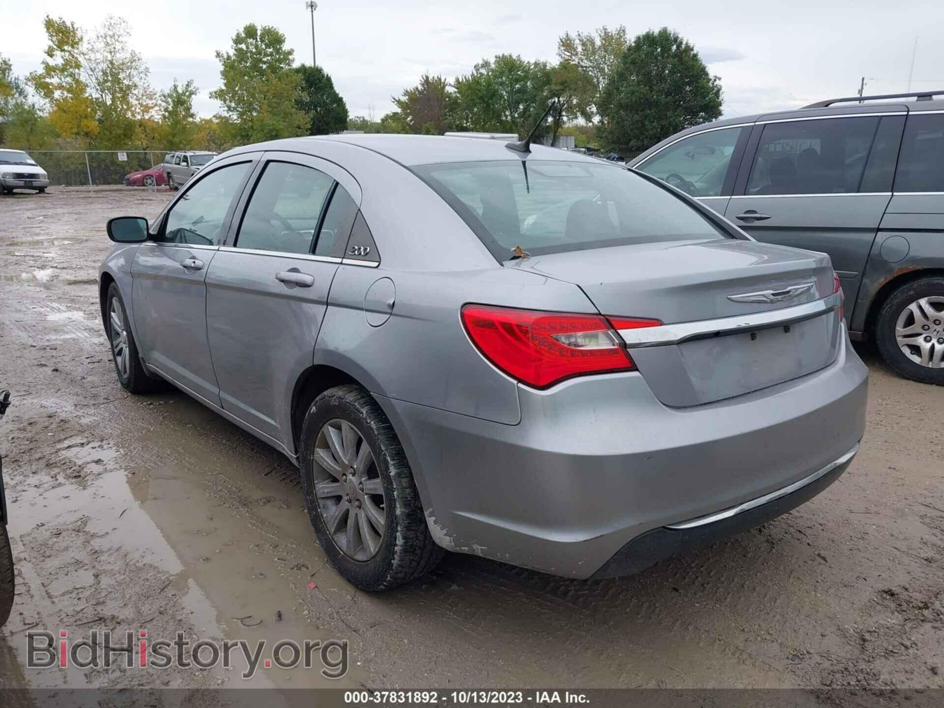 2013 CHRYSLER 200 - VIN: 1C3CCBBB2DN743481 - Фото 3