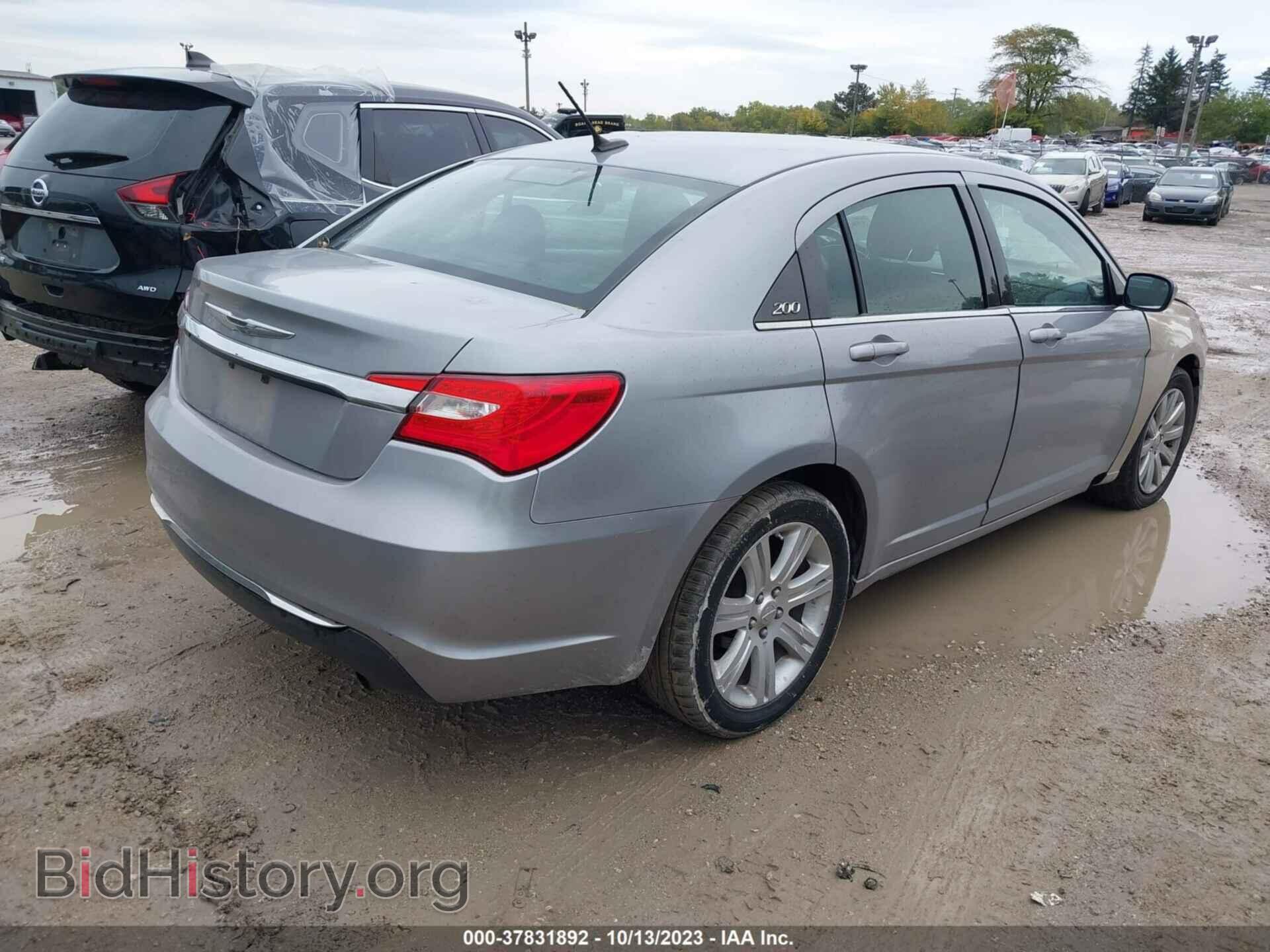 2013 CHRYSLER 200 - VIN: 1C3CCBBB2DN743481 - Фото 4