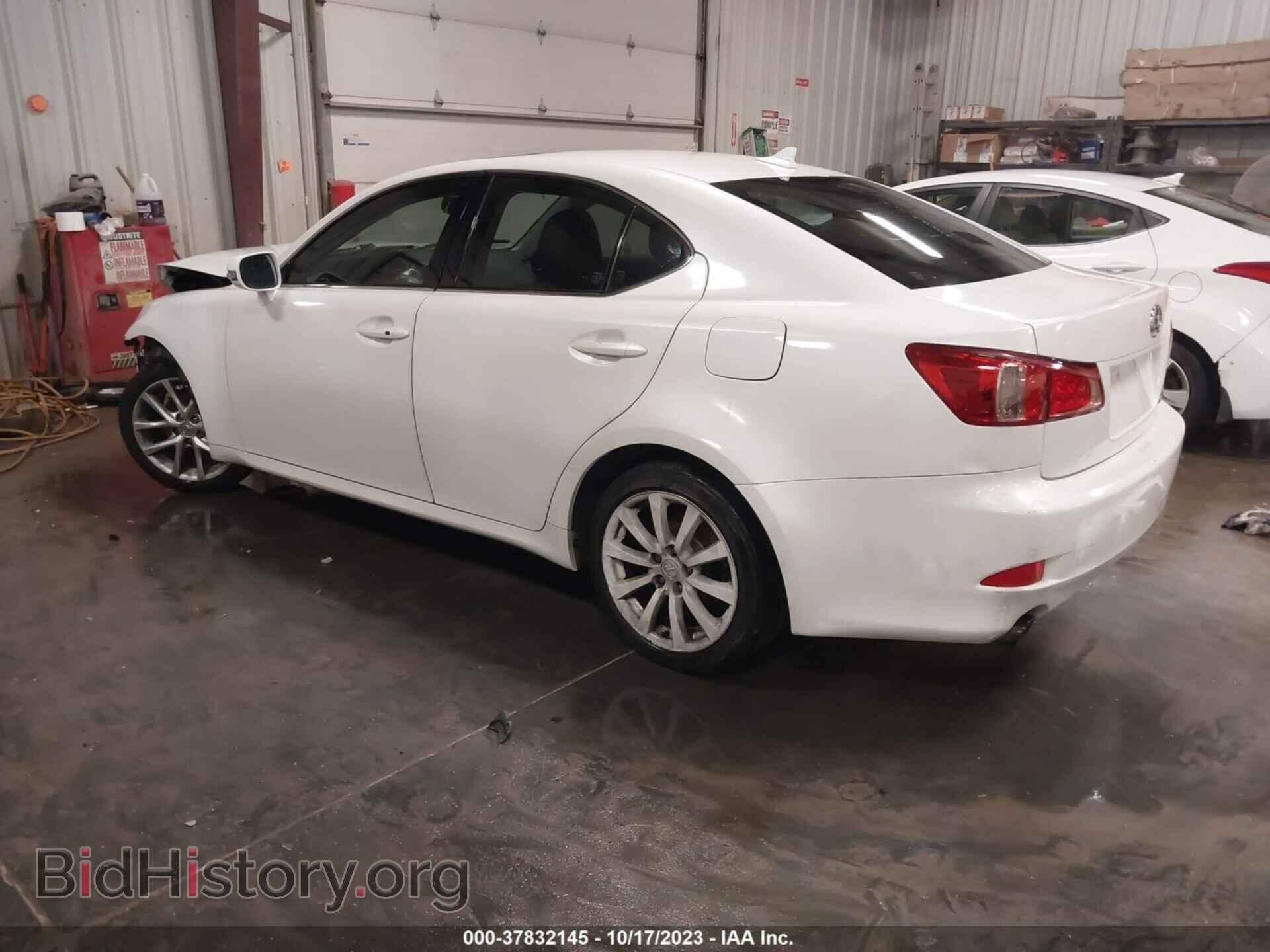 2012 LEXUS IS 250 - VIN: JTHCF5C24C5053294 - Photo 3