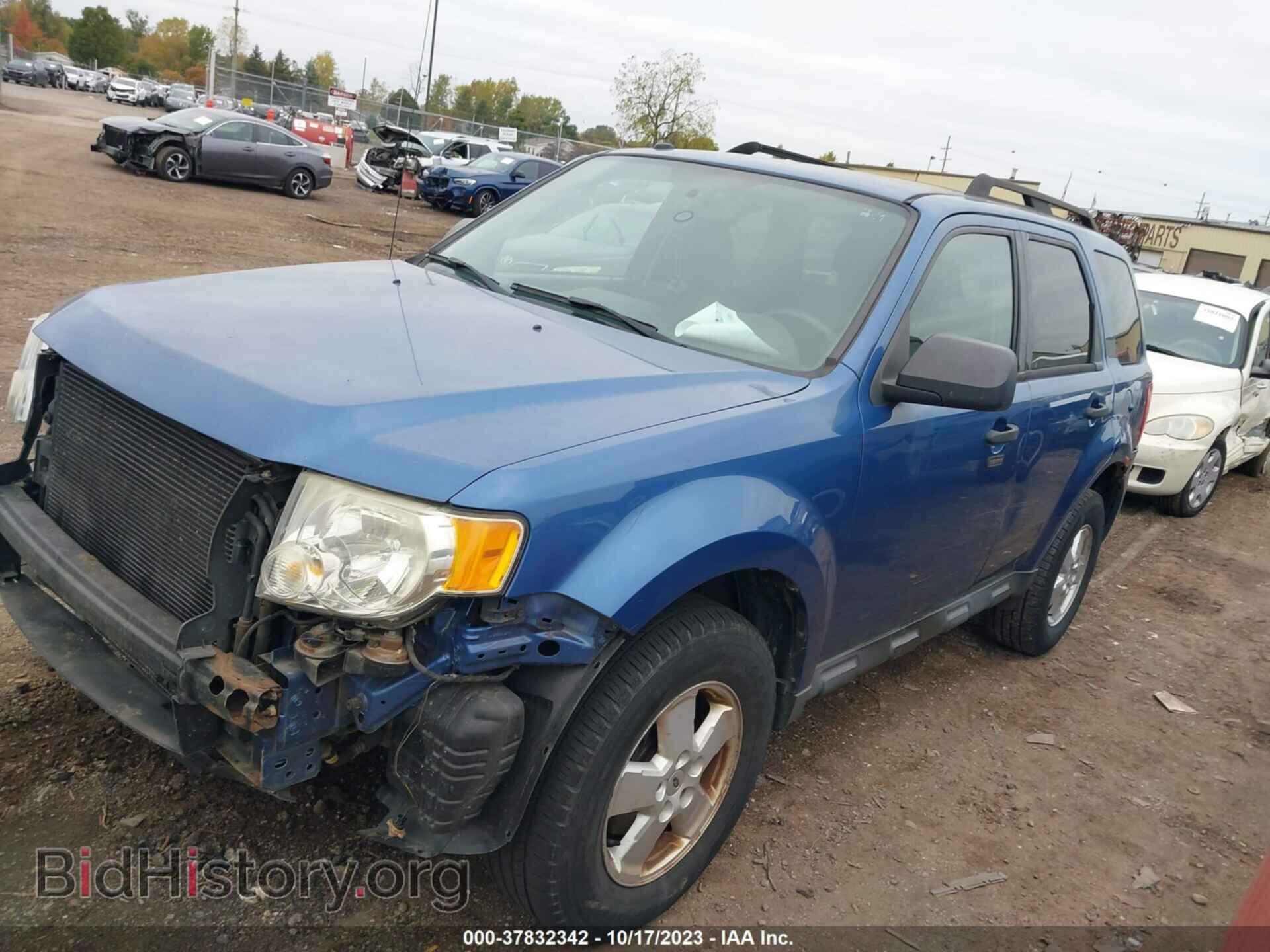 2010 FORD ESCAPE - VIN: 1FMCU0D77AKB53601 - Фото 2