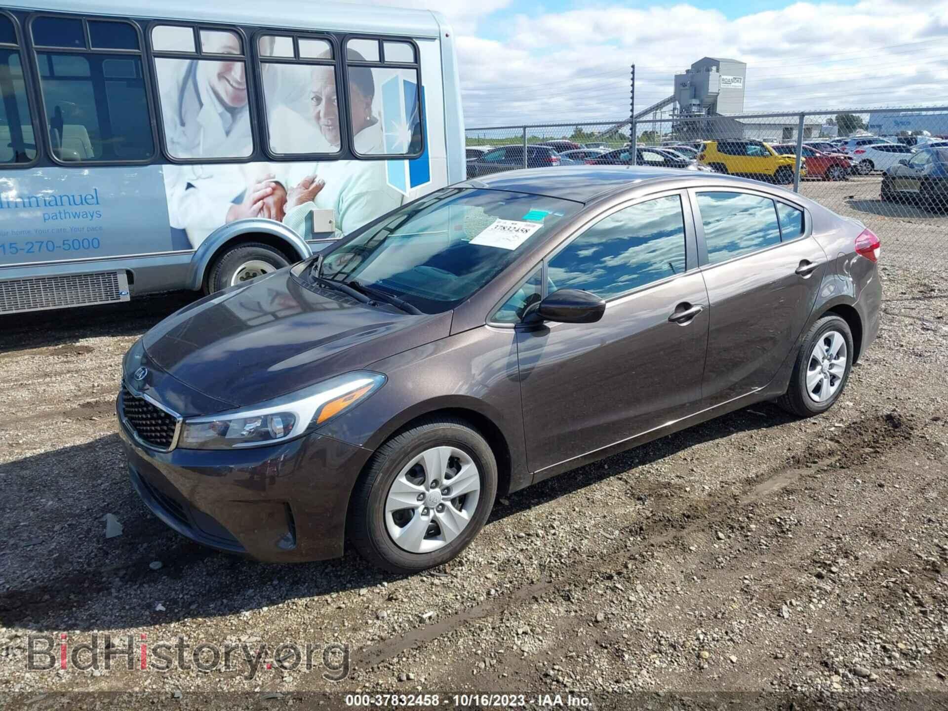 2017 KIA FORTE - VIN: 3KPFK4A76HE046183 - Фото 2