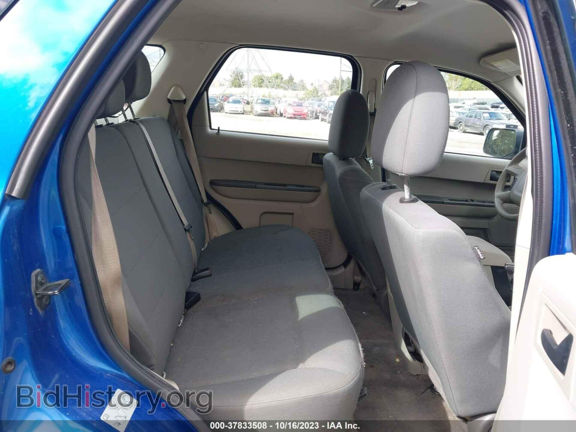 2011 FORD ESCAPE - VIN: 1FMCU0C79BKA12824 - Фото 8