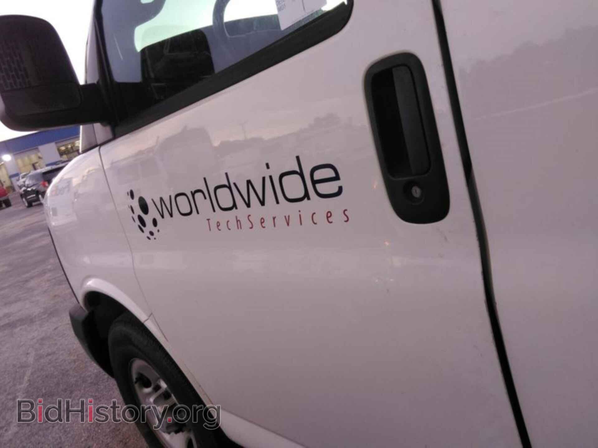 2017 CHEVROLET EXPRESS CARGO VAN - VIN: 1GCWGAFF2H1305268 - Фото 2