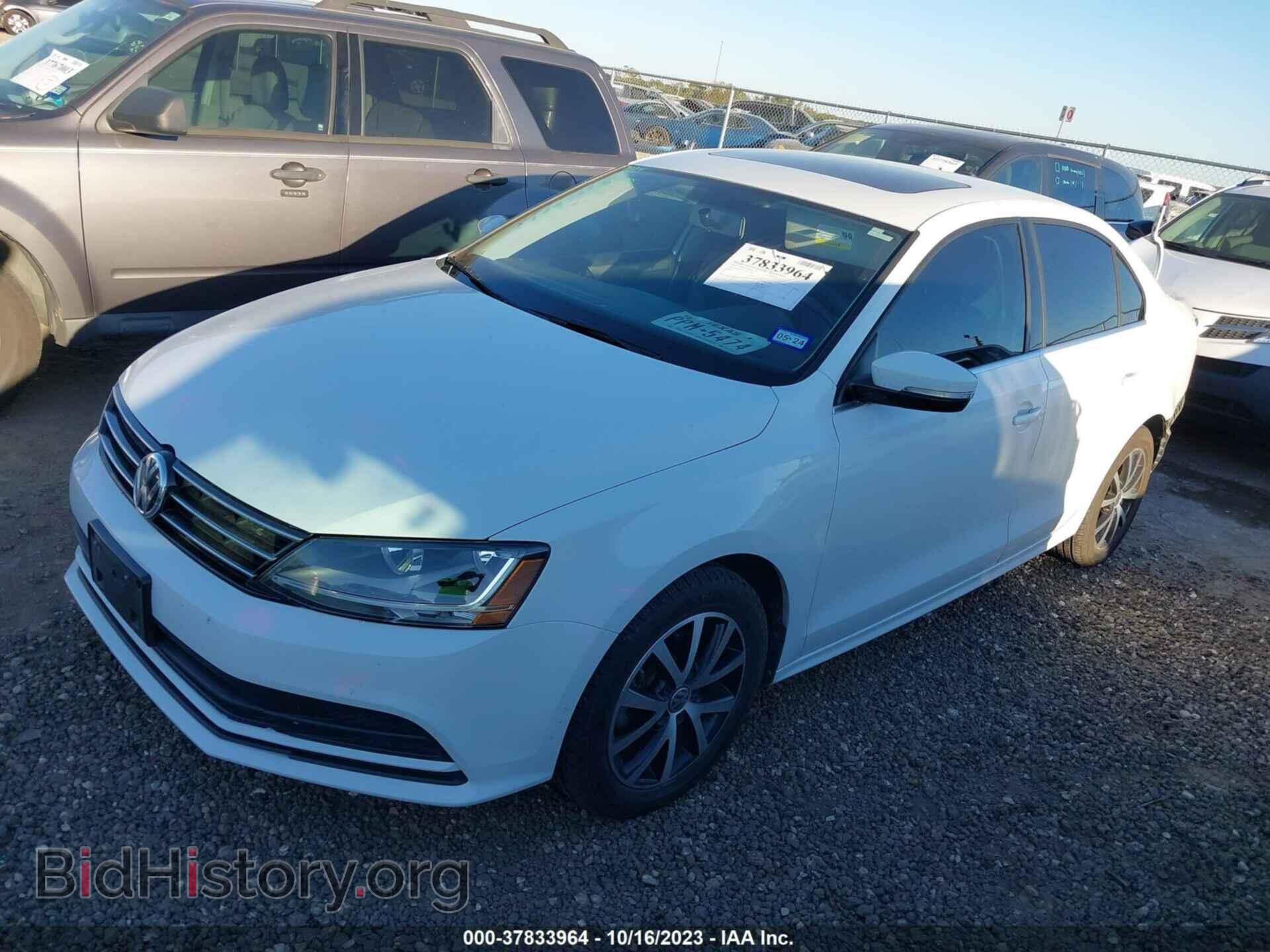 2017 VOLKSWAGEN JETTA - VIN: 3VWDB7AJ3HM321449 - Фото 2