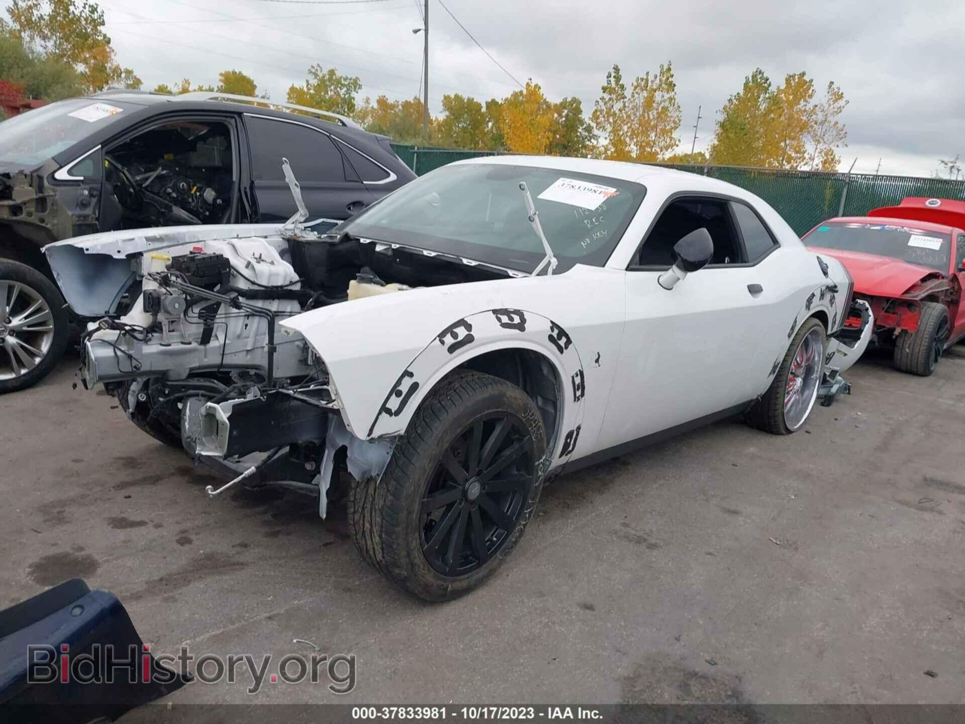 2018 DODGE CHALLENGER - VIN: 2C3CDZFJ7JH112138 - Фото 2