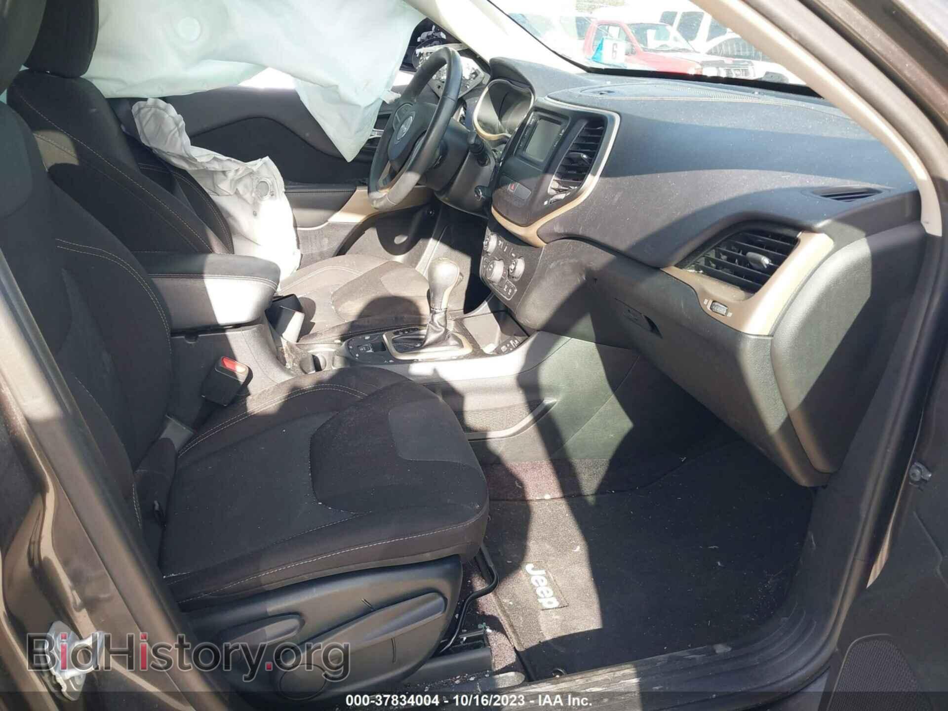 2017 JEEP CHEROKEE - VIN: 1C4PJLCB1HW640799 - Фото 5