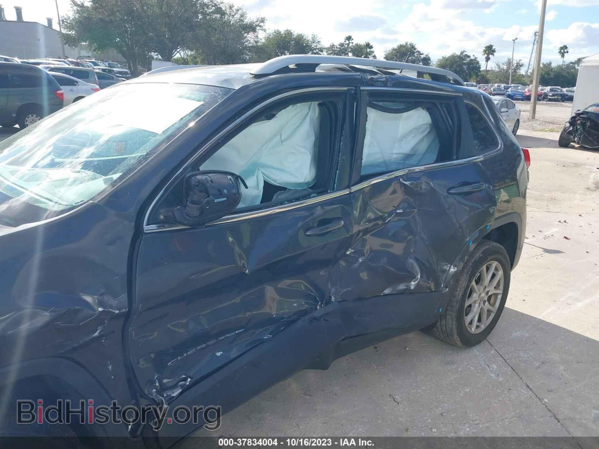 2017 JEEP CHEROKEE - VIN: 1C4PJLCB1HW640799 - Фото 6