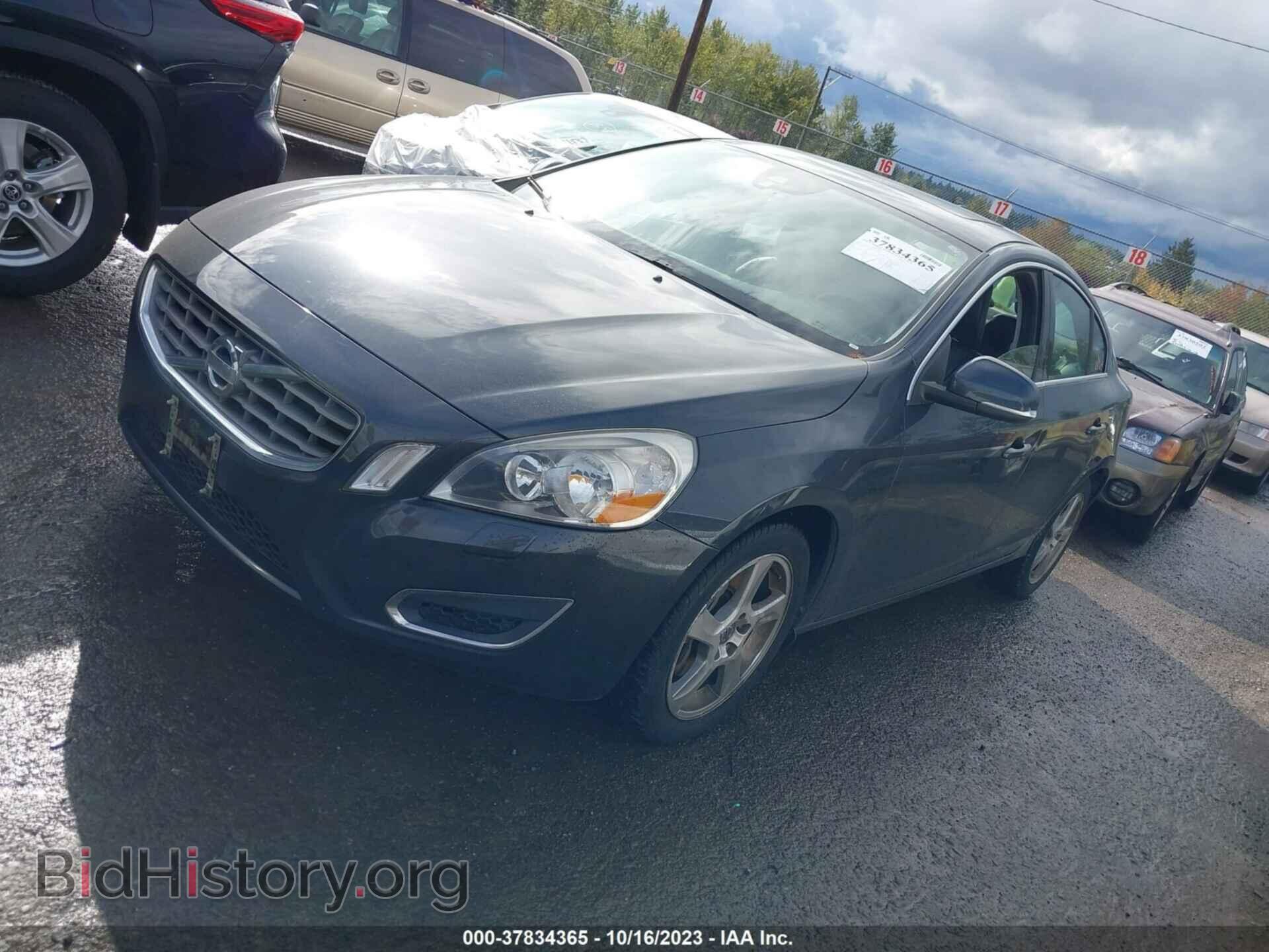 2013 VOLVO S60 - VIN: YV1612FS0D1214282 - Фото 2