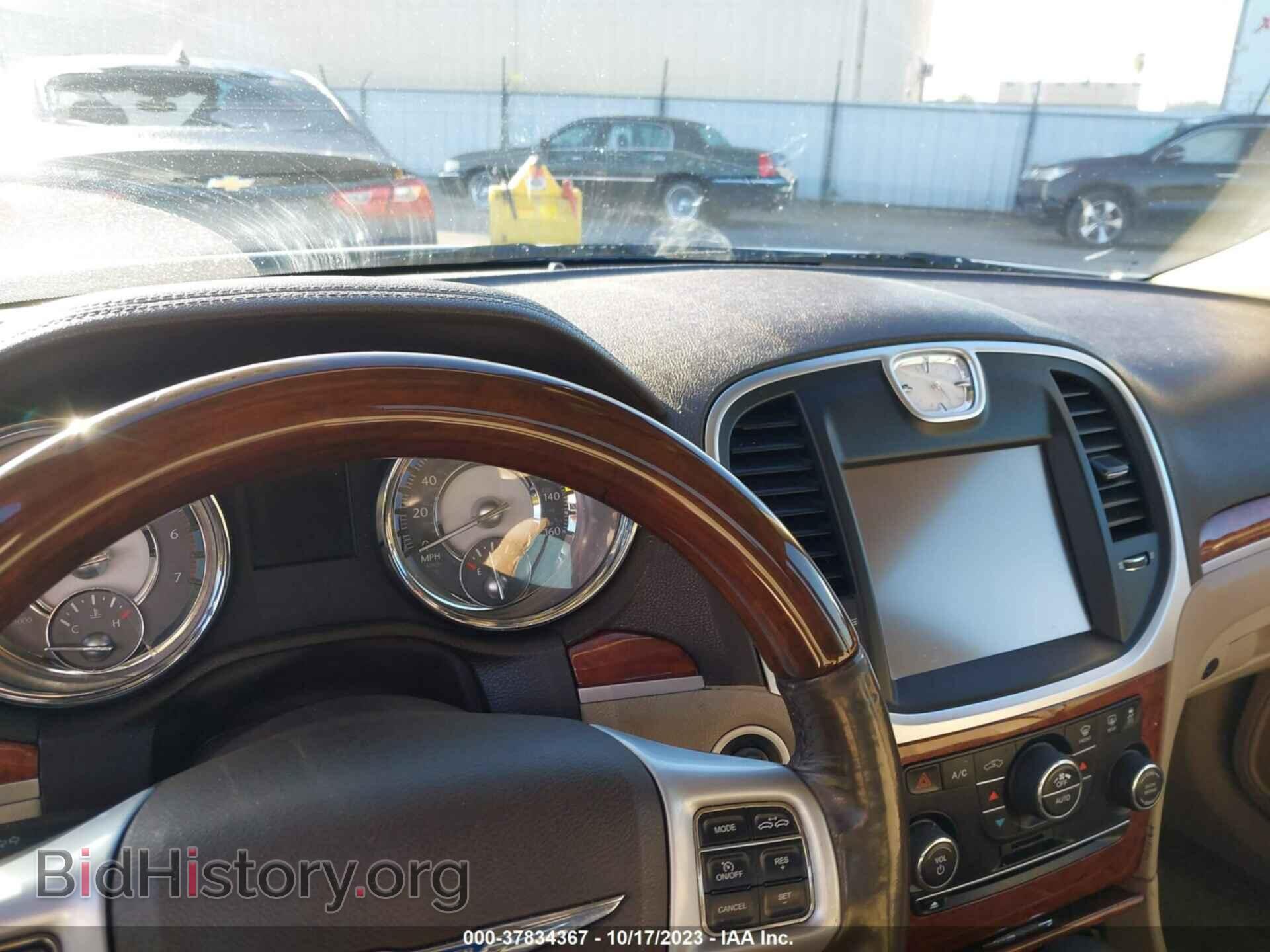2011 CHRYSLER 300 - VIN: 2C3CA6CT6BH536473 - Фото 6