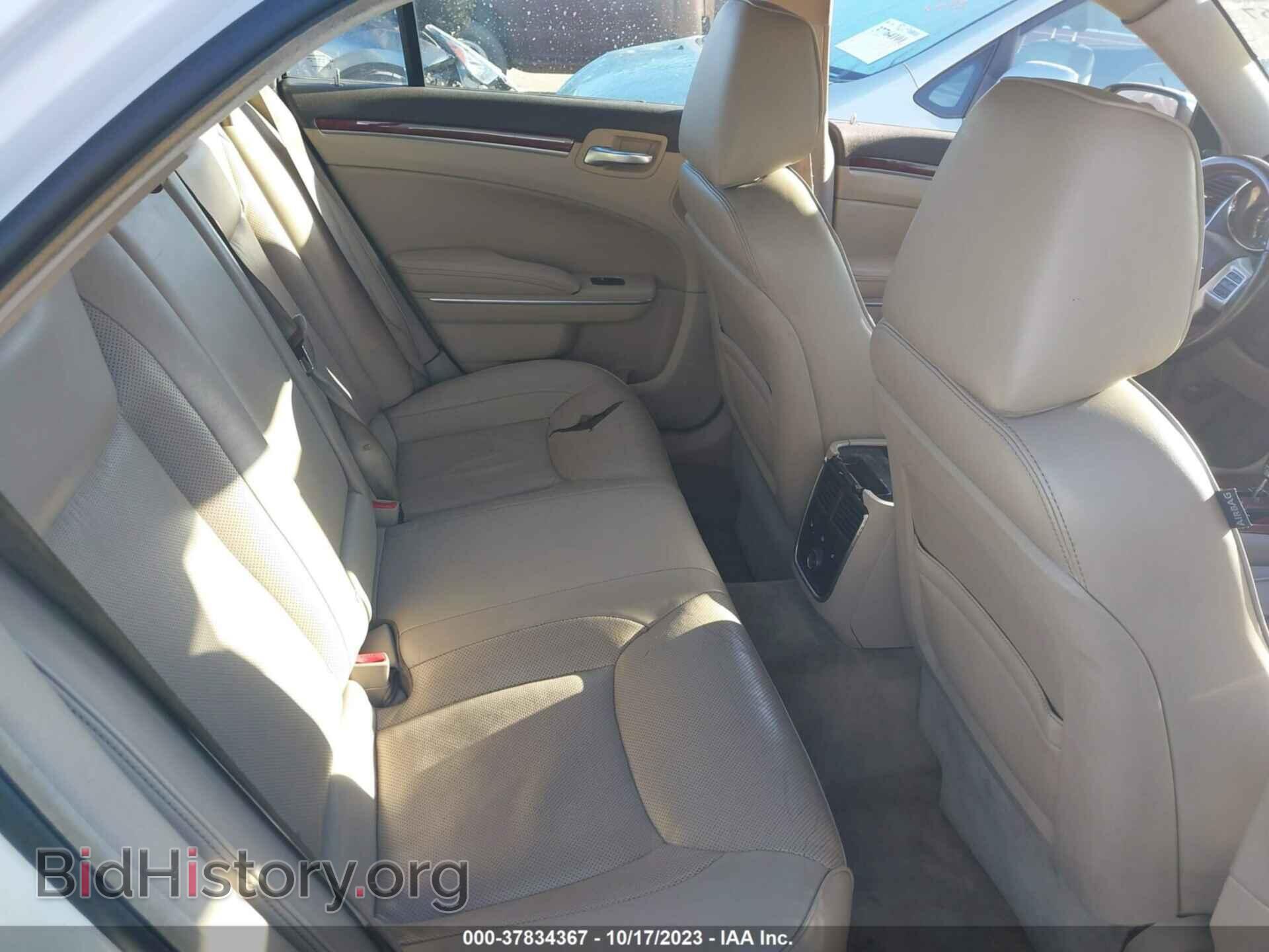 2011 CHRYSLER 300 - VIN: 2C3CA6CT6BH536473 - Фото 8