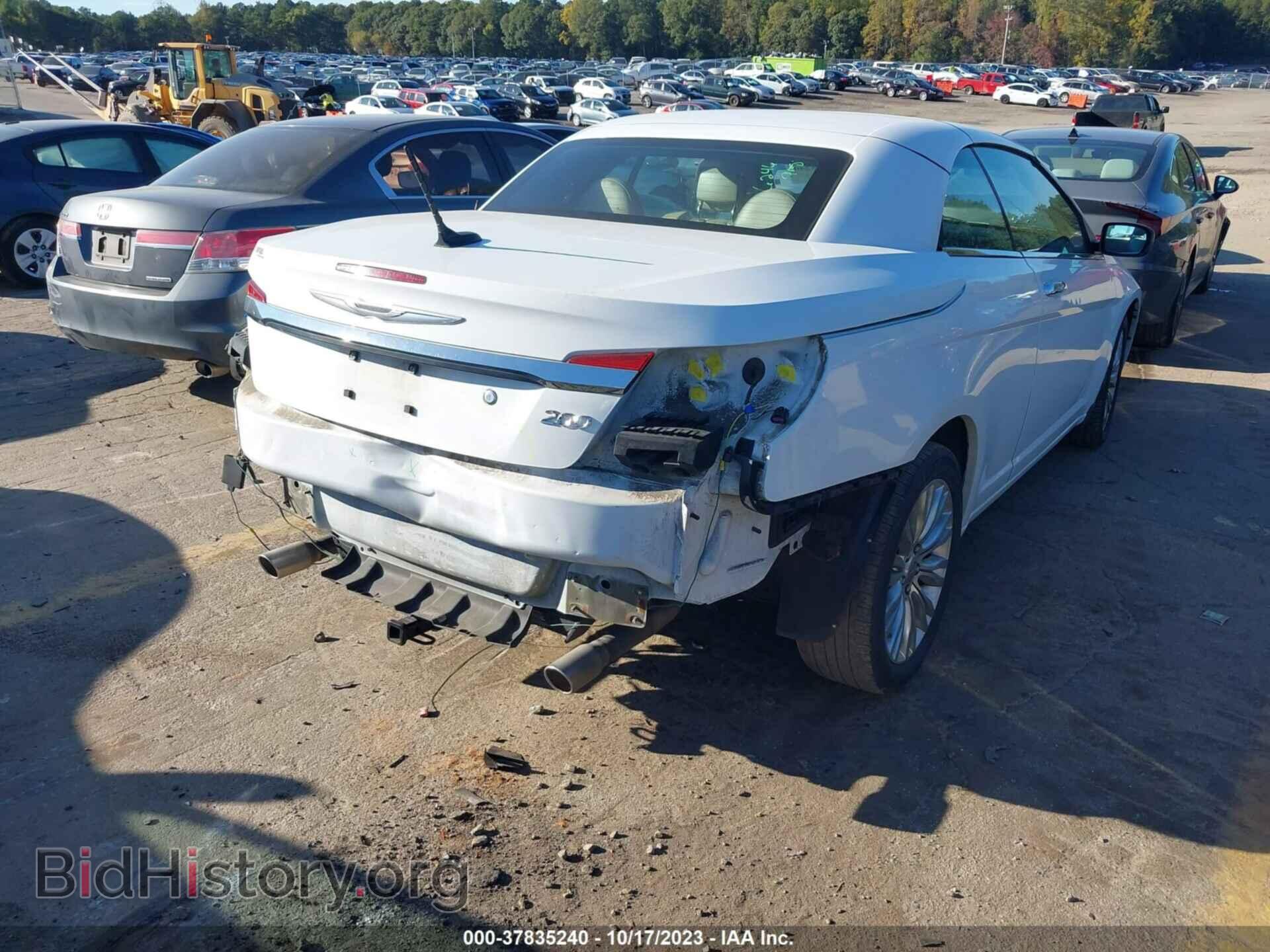 2012 CHRYSLER 200 - VIN: 1C3BCBFG2CN279172 - Фото 4