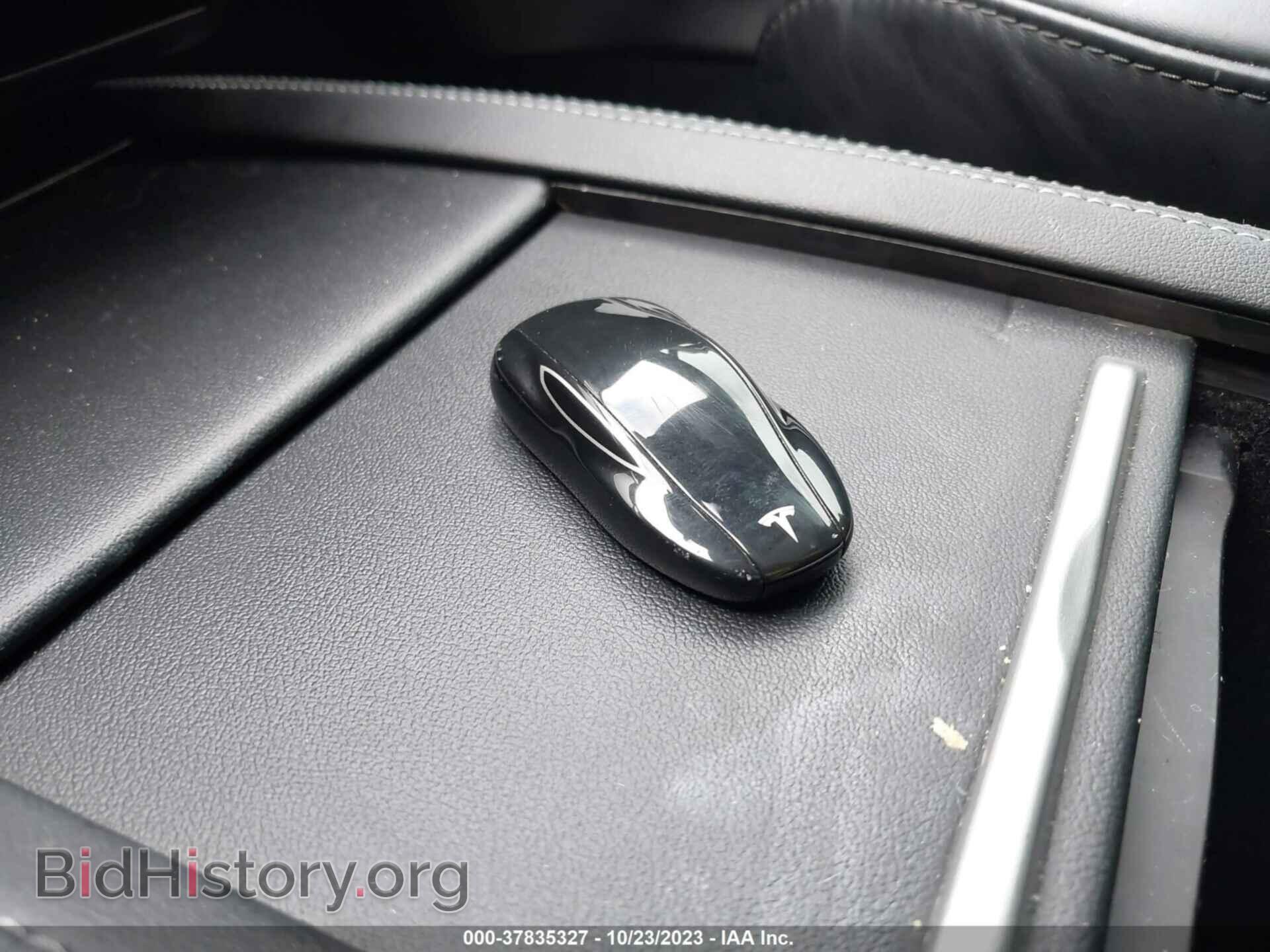 2015 TESLA MODEL S - VIN: 5YJSA1E40FF114338 - Photo 11