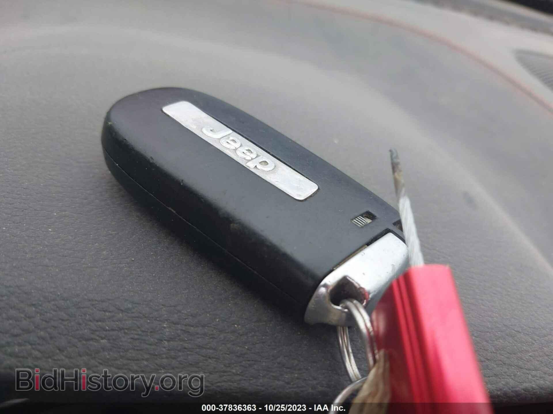 2014 JEEP CHEROKEE - VIN: 1C4PJMBS8EW236563 - Photo 11