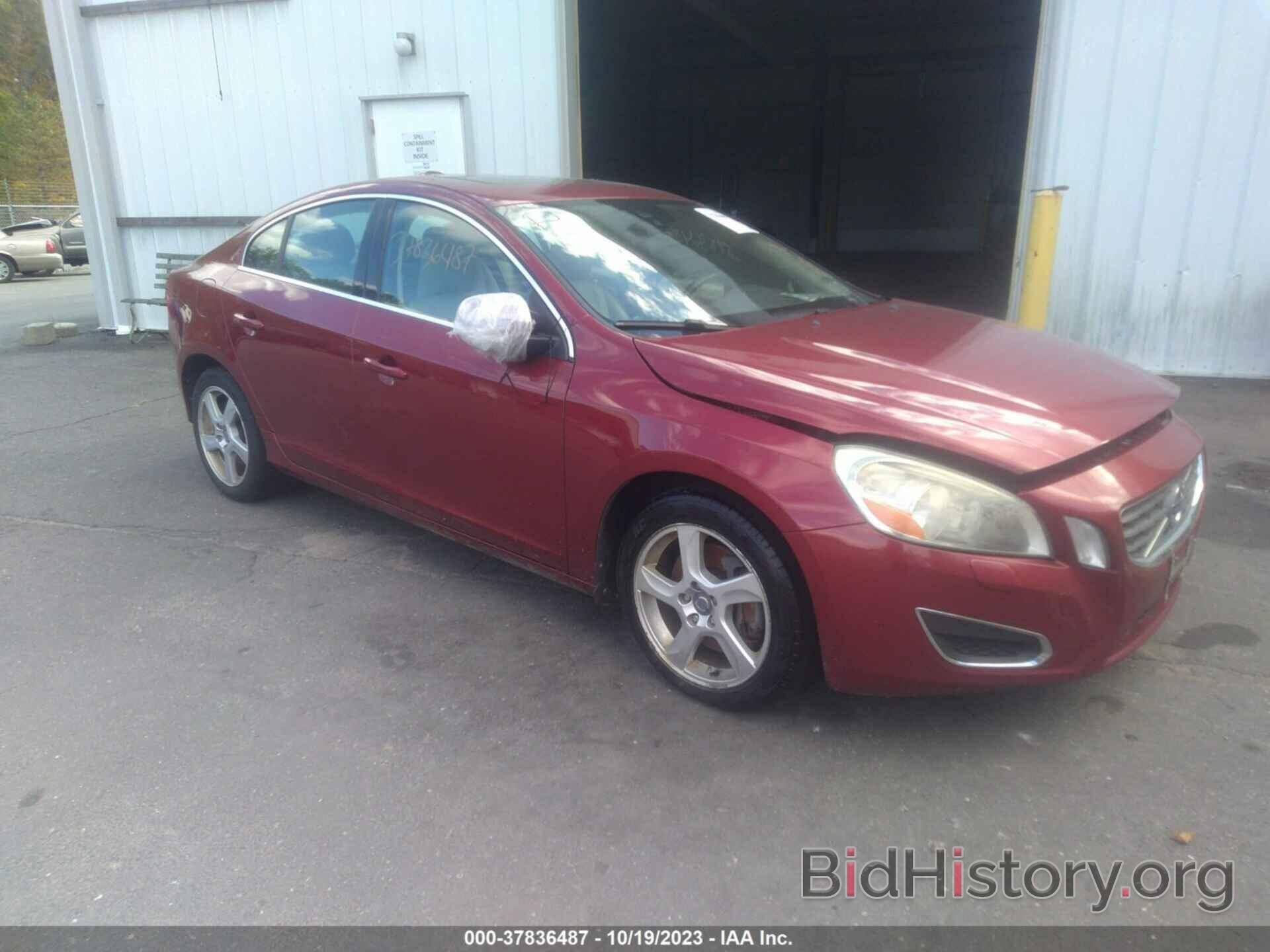 Photo YV1612FH9D2196346 - VOLVO S60 2013