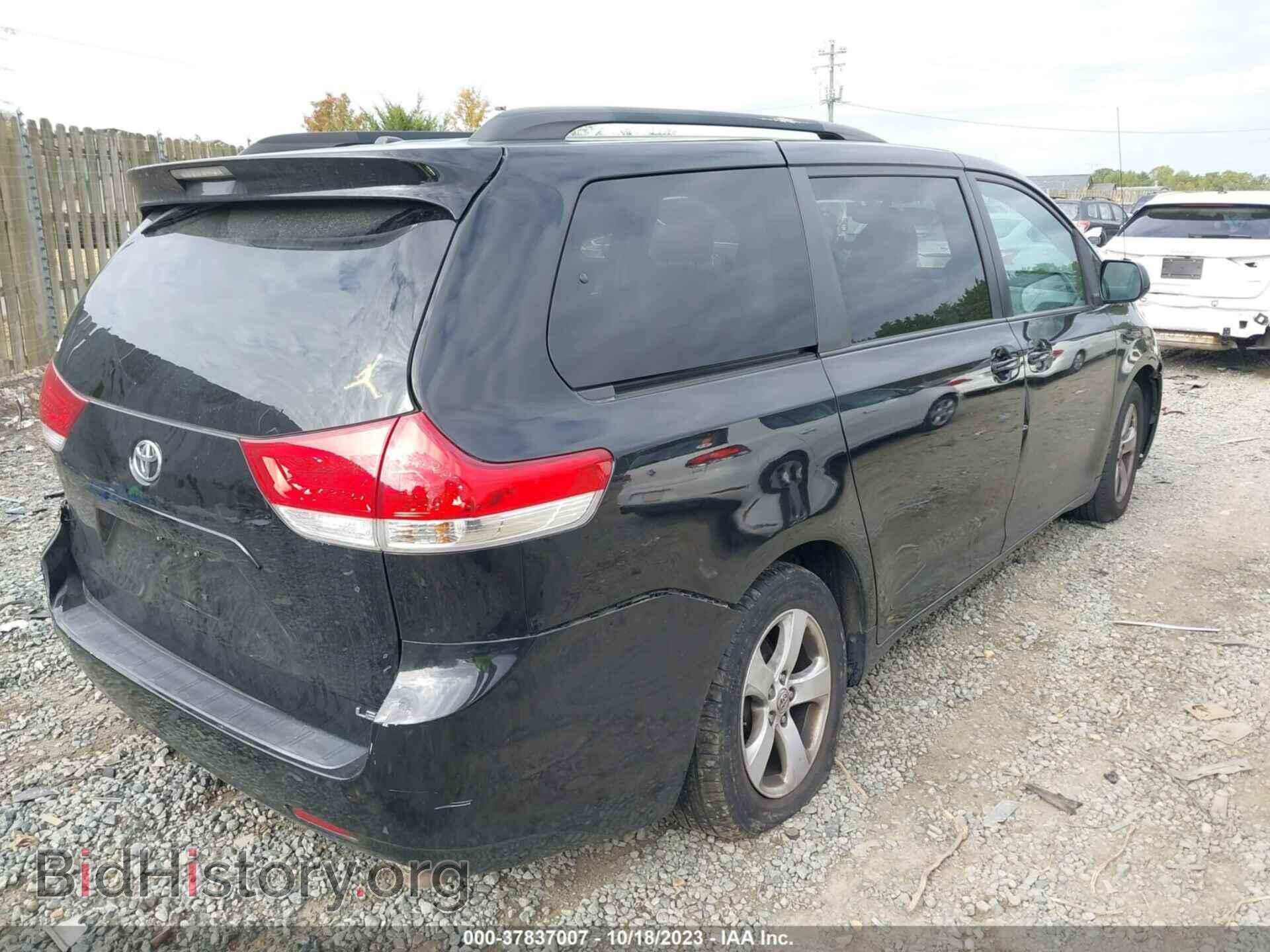 2013 TOYOTA SIENNA - VIN: 5TDKK3DC8DS307895 - Фото 4