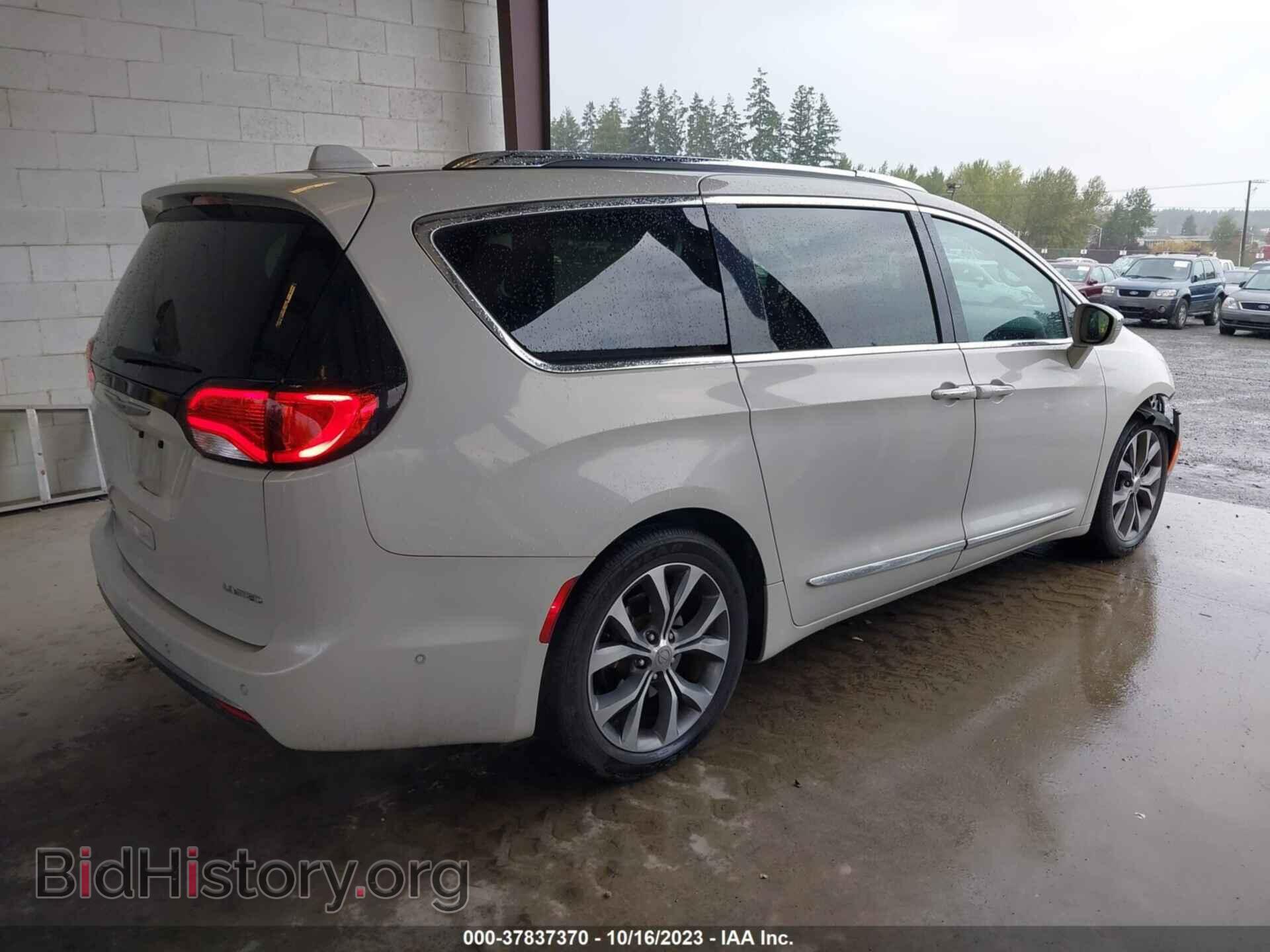 2017 CHRYSLER PACIFICA - VIN: 2C4RC1GGXHR748148 - Фото 4