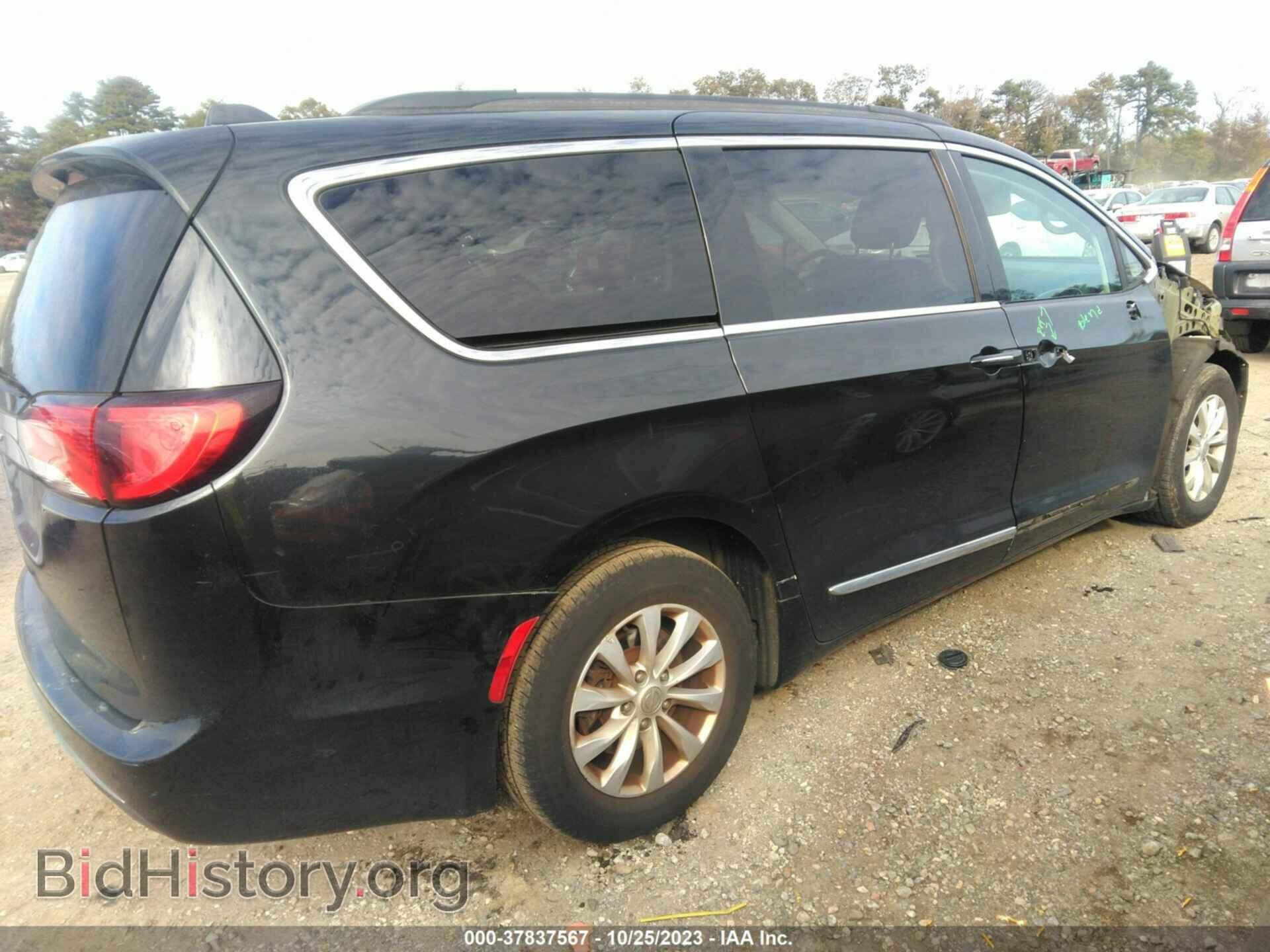 2017 CHRYSLER PACIFICA - VIN: 2C4RC1BGXHR524739 - Фото 4