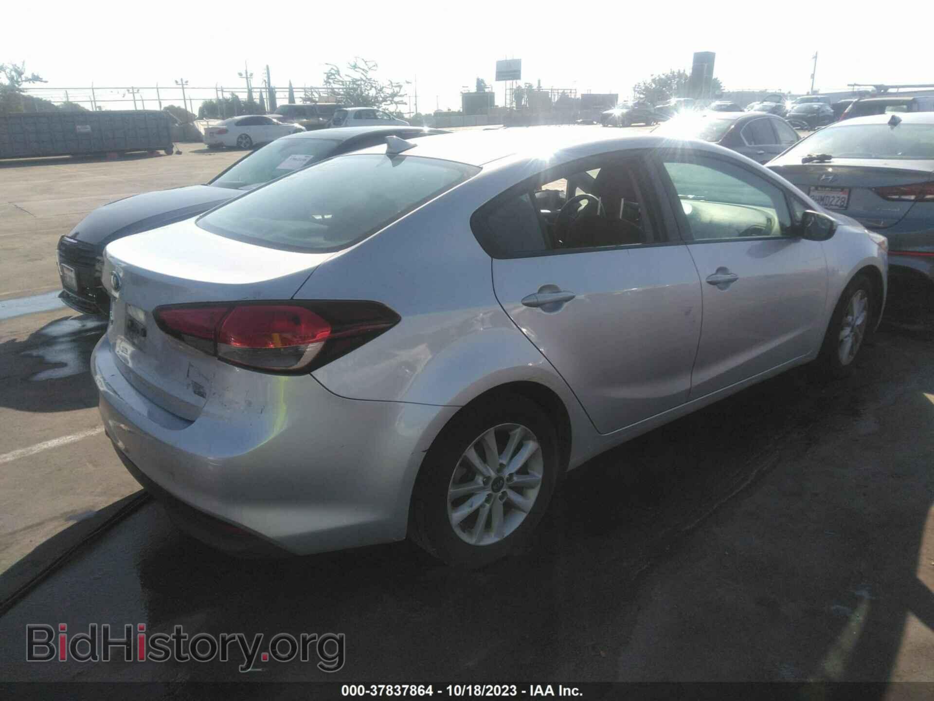 2017 KIA FORTE - VIN: 3KPFL4A75HE021627 - Фото 4