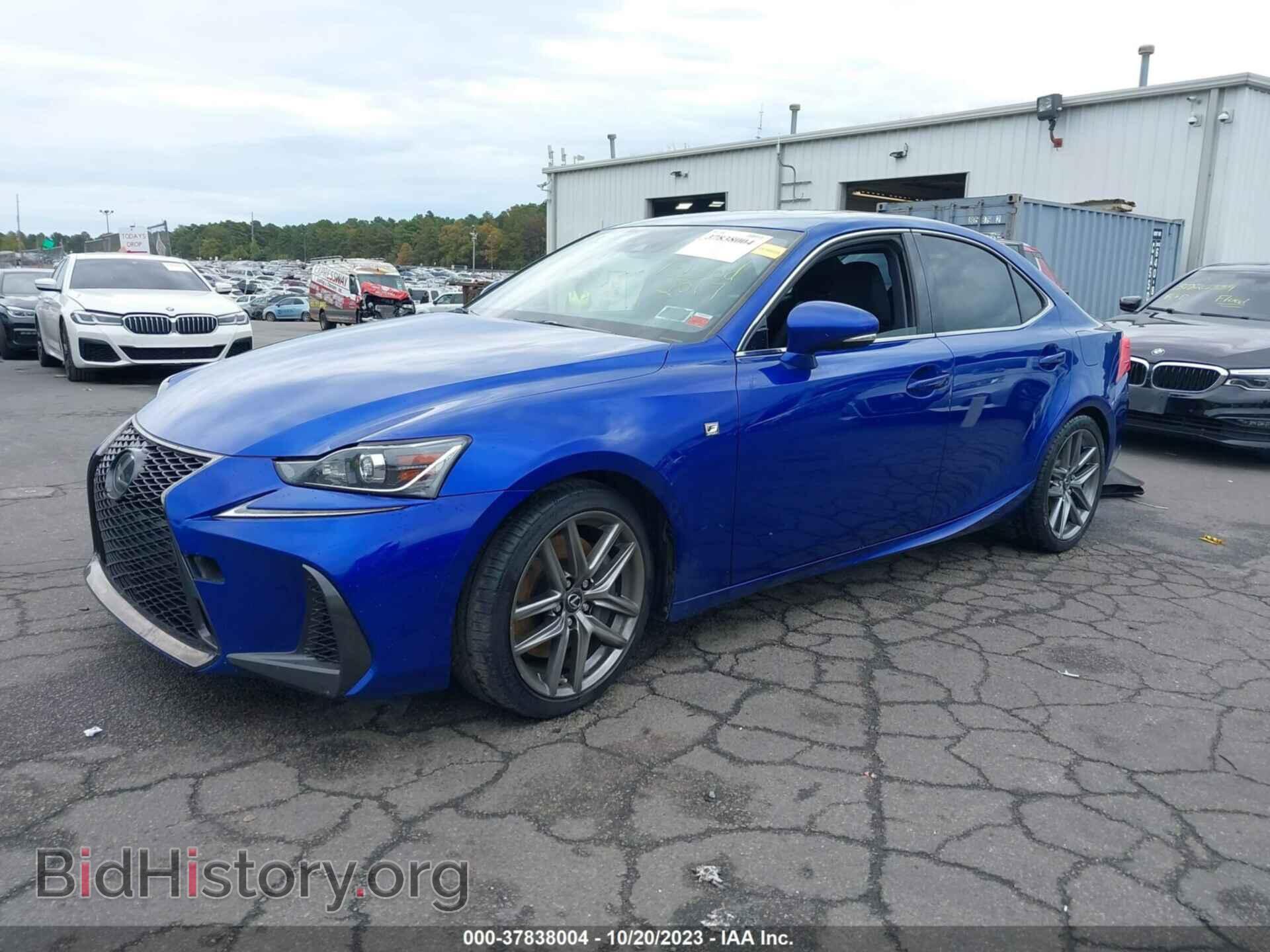 2017 LEXUS IS - VIN: JTHCE1D29H5013004 - Фото 2