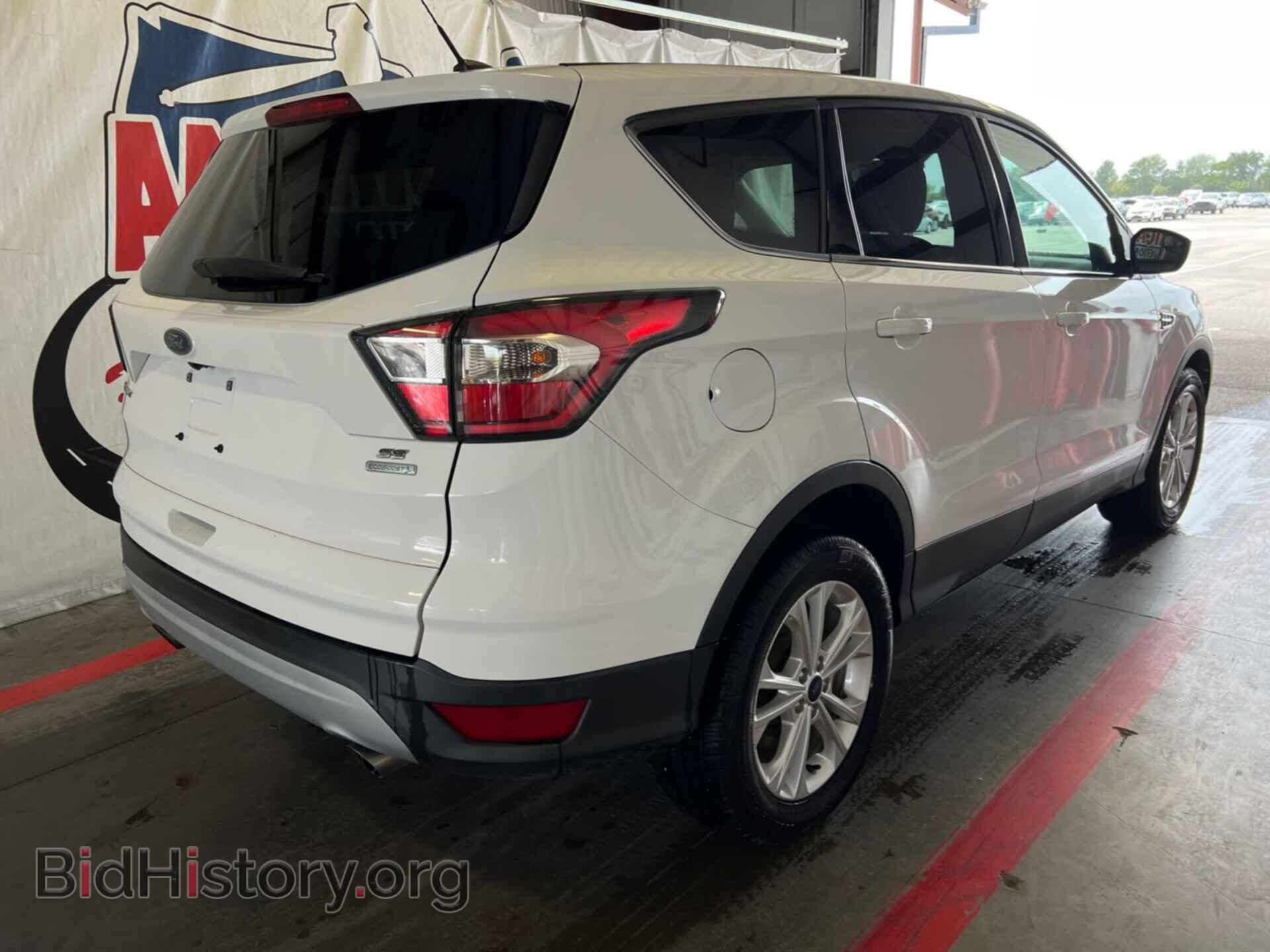 2017 FORD ESCAPE - VIN: 1FMCU0GD1HUB61869 - Фото 4