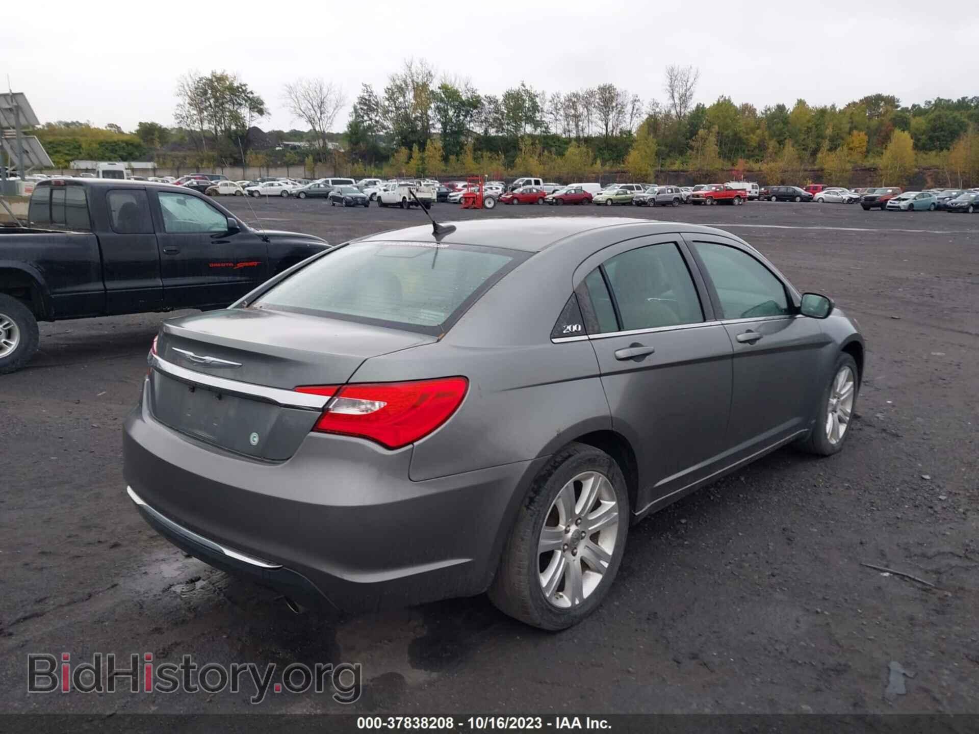 2012 CHRYSLER 200 - VIN: 1C3CCBBG9CN120417 - Фото 4