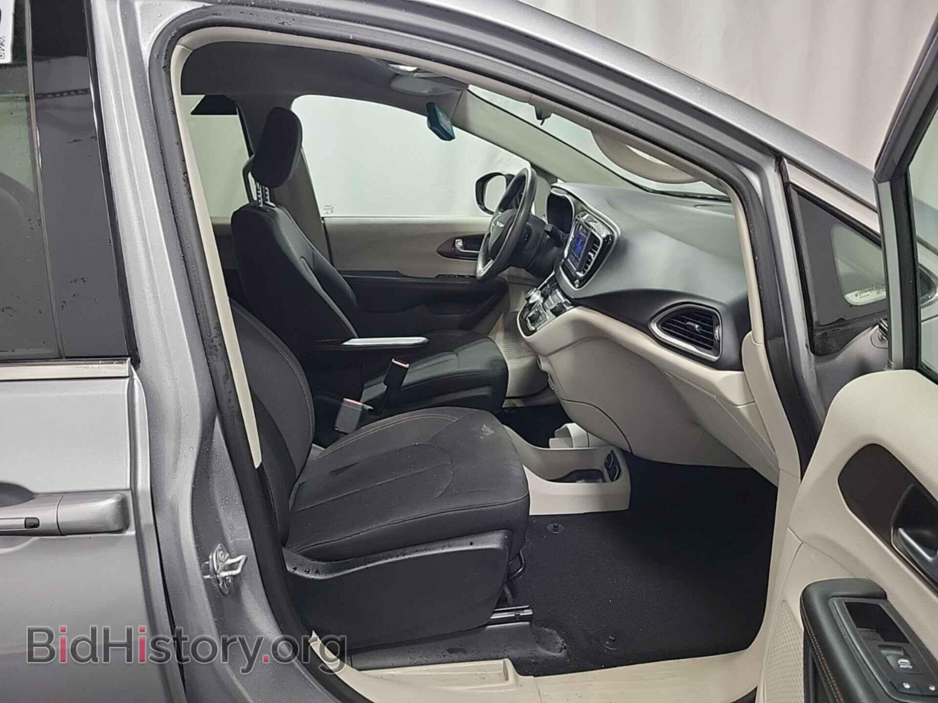2018 CHRYSLER PACIFICA - VIN: 2C4RC1DGXJR130158 - Photo 12