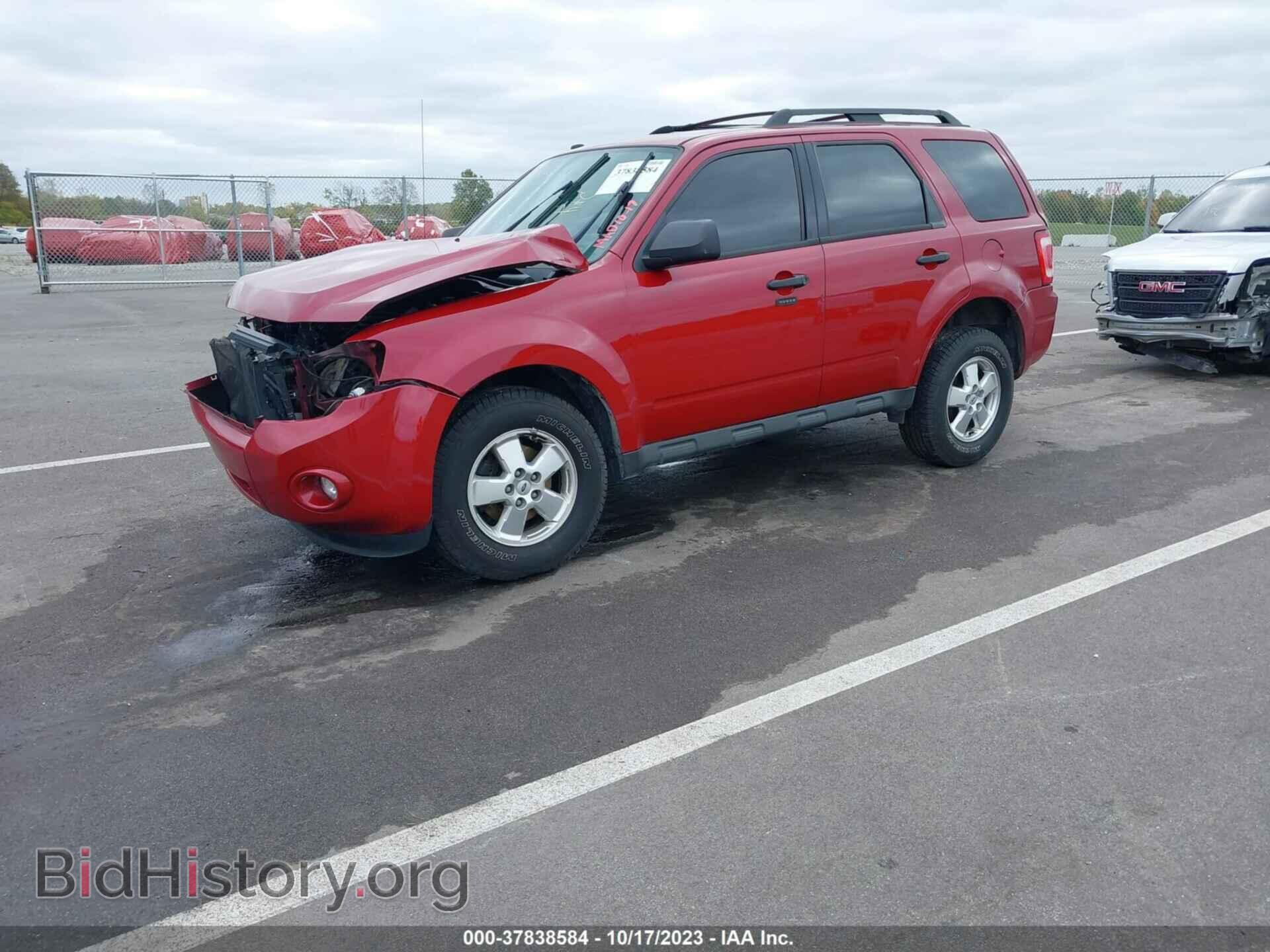 2011 FORD ESCAPE - VIN: 1FMCU0D79BKA80765 - Photo 2
