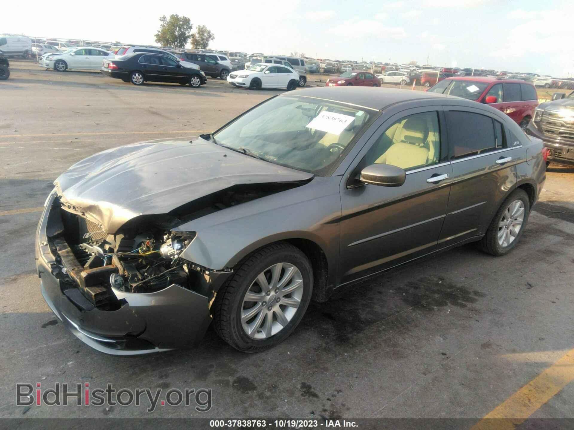 2012 CHRYSLER 200 - VIN: 1C3CCBBB2CN154994 - Photo 2