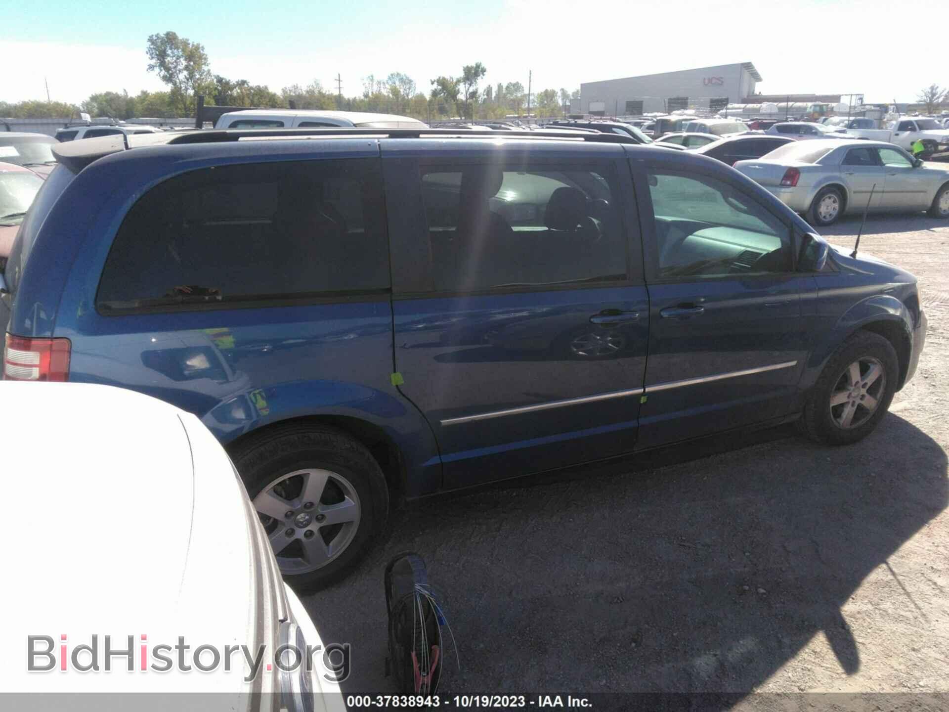 2010 DODGE GRAND CARAVAN - VIN: 2D4RN5D16AR246828 - Фото 4