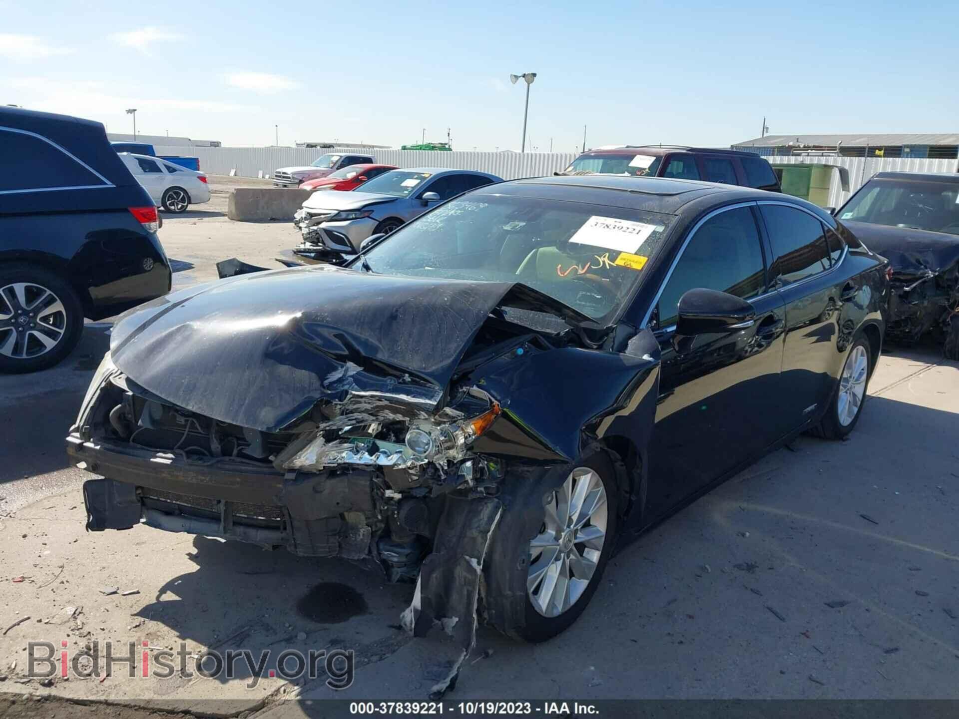 2014 LEXUS ES 300H - VIN: JTHBW1GG4E2047770 - Фото 2