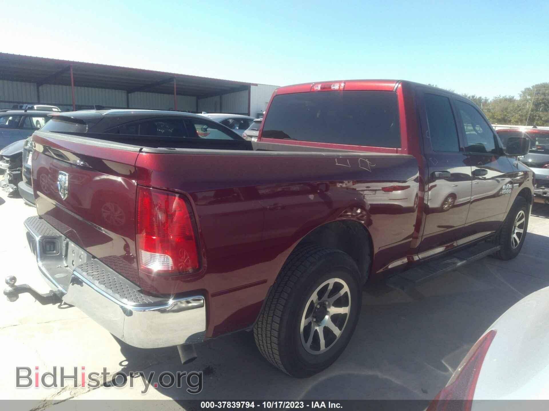2019 RAM 1500 CLASSIC - VIN: 1C6RR6FT8KS742033 - Фото 4
