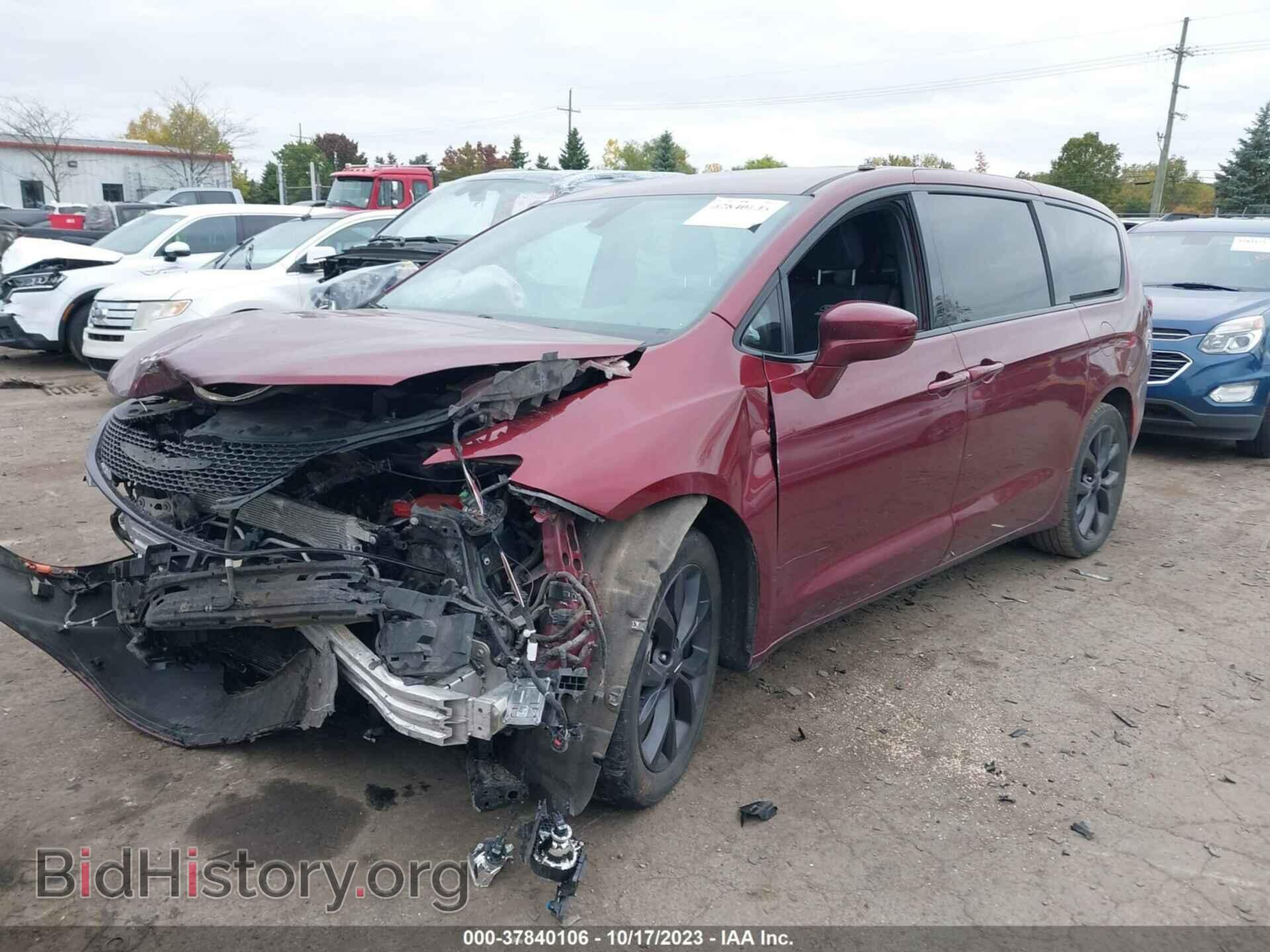 2019 CHRYSLER PACIFICA - VIN: 2C4RC1FG0KR708475 - Фото 2