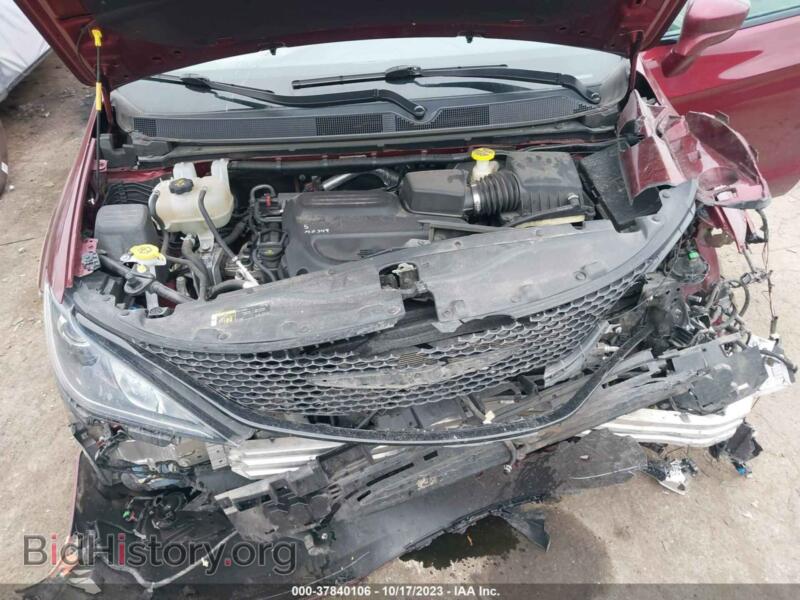 2019 Chrysler PACIFICA (VIN 2C4RC1FG0KR708475) — photo 10 of 16