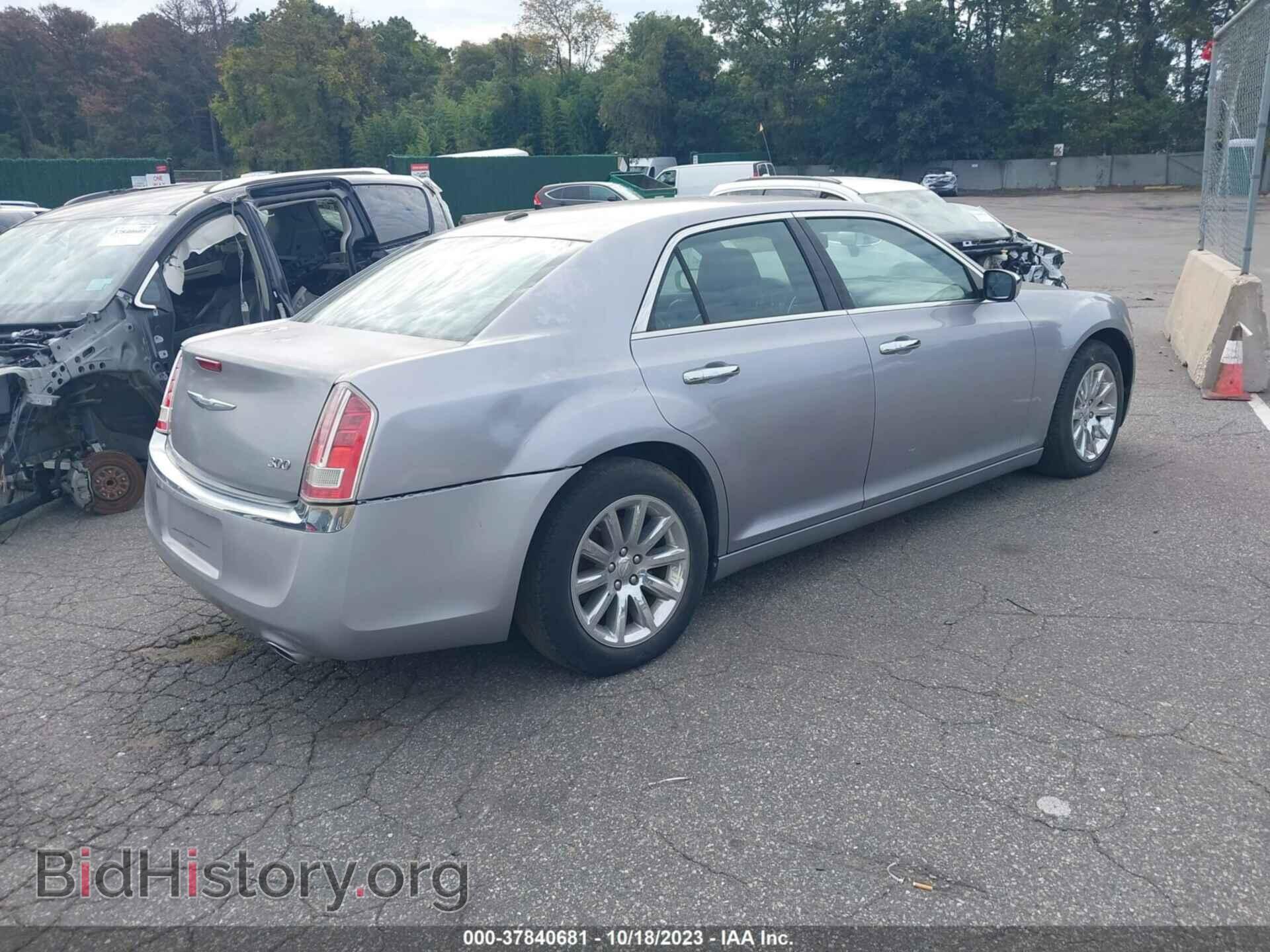 2013 CHRYSLER 300C - VIN: 2C3CCAET8DH661715 - Фото 4