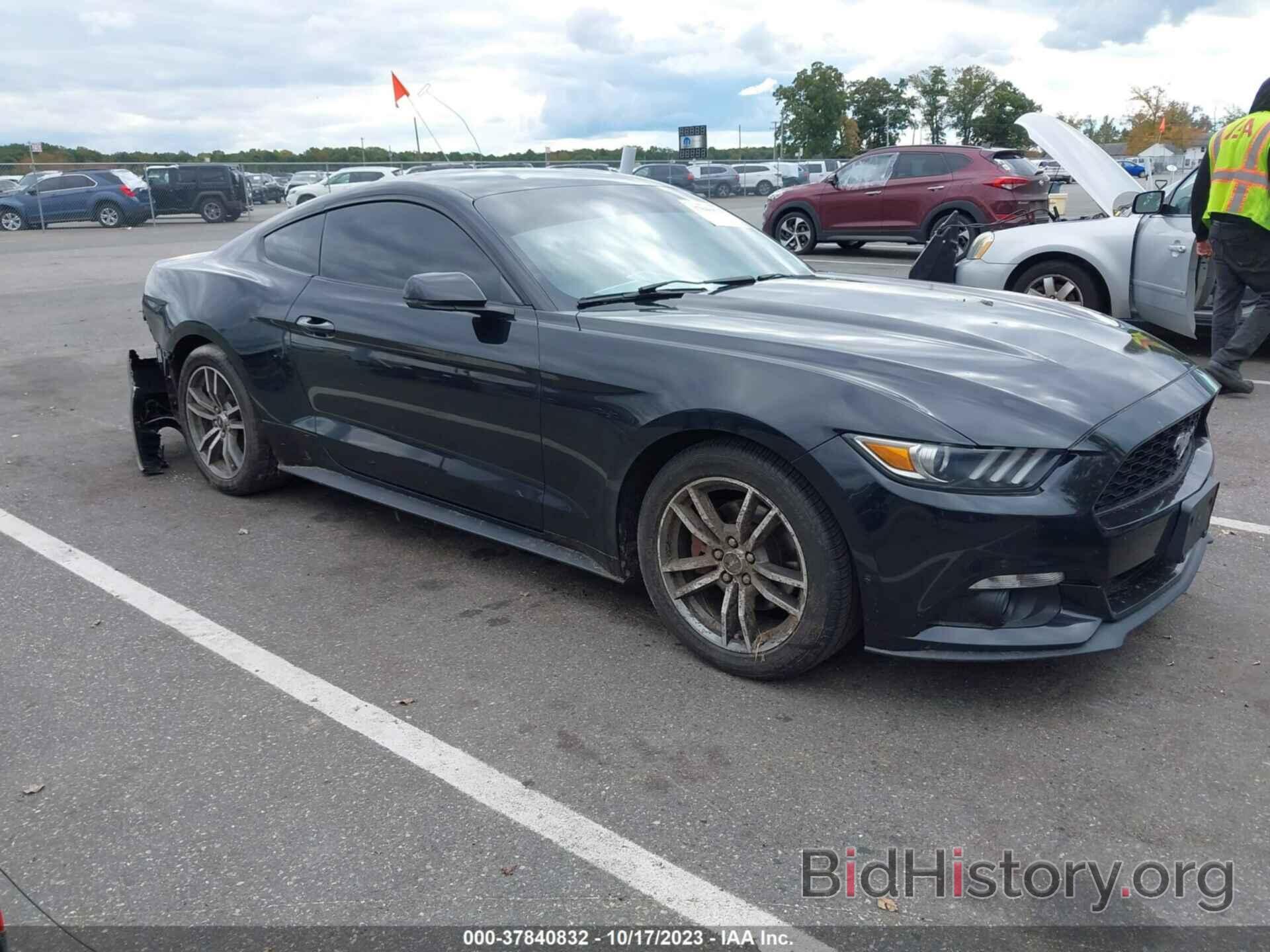 Photo 1FA6P8THXF5332177 - FORD MUSTANG 2015