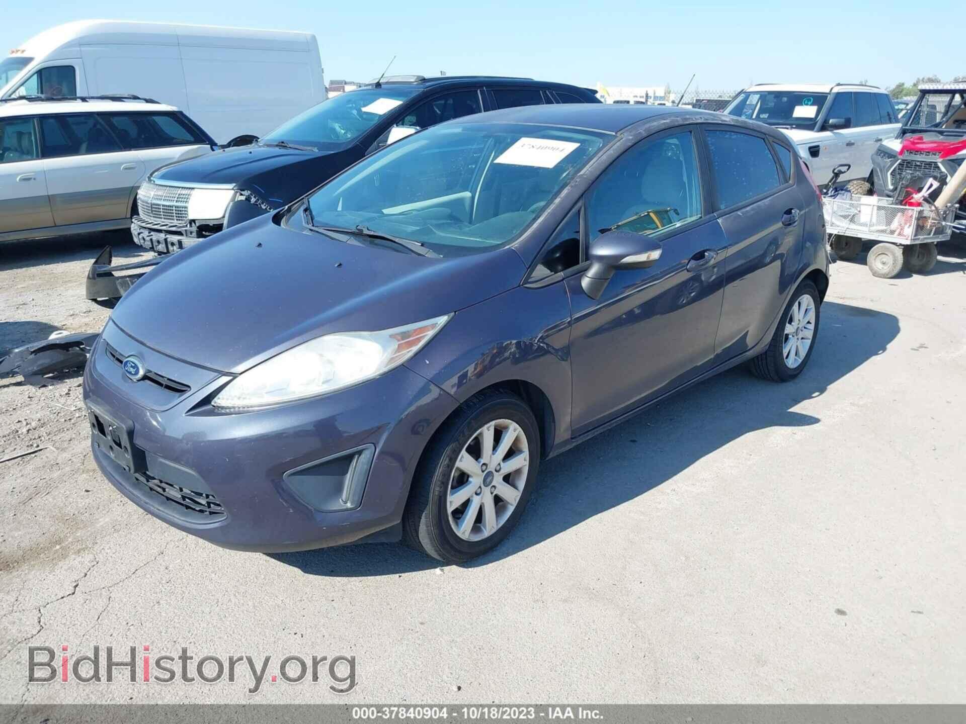 2013 FORD FIESTA - VIN: 3FADP4EJ0DM109685 - Фото 2