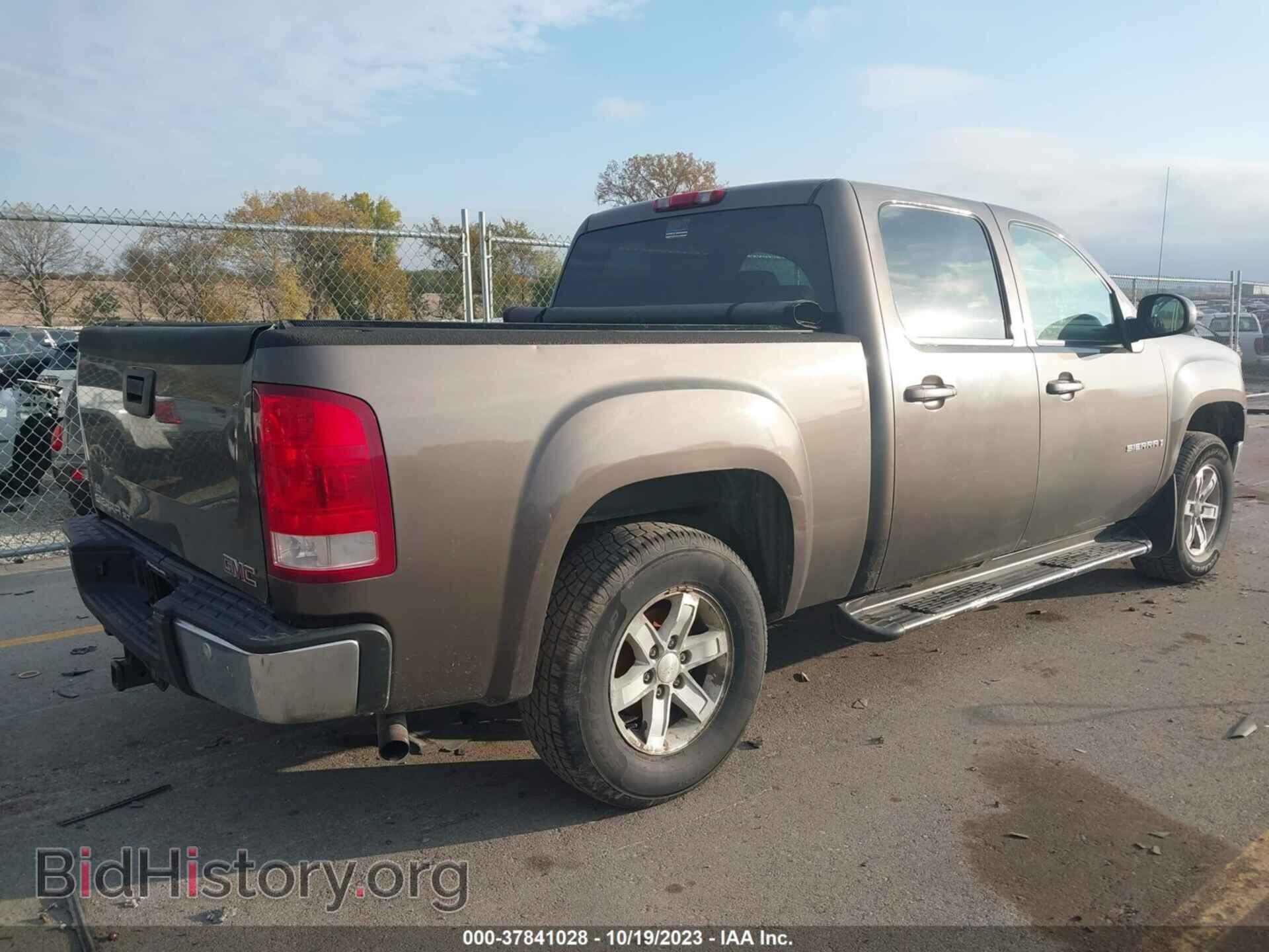 2007 GMC SIERRA 1500 - VIN: 2GTEK13M371623518 - Фото 4