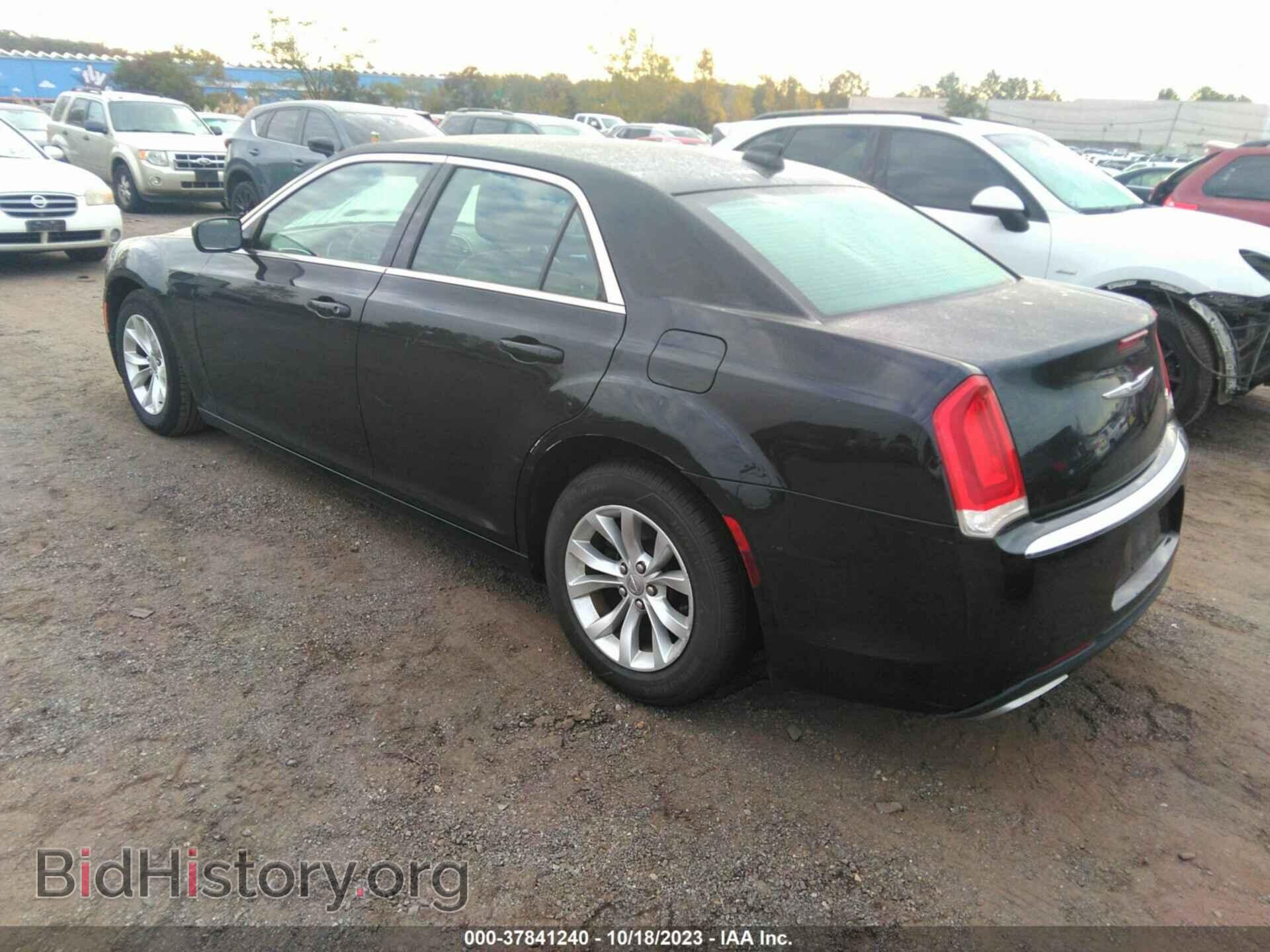 2015 CHRYSLER 300 - VIN: 2C3CCAAG7FH792081 - Фото 3