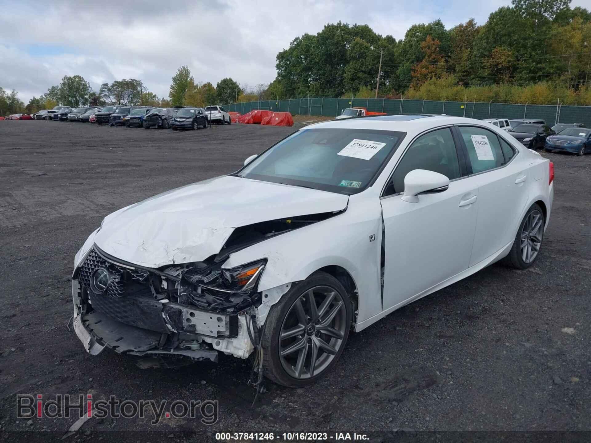 2019 LEXUS IS - VIN: JTHC81D26K5038750 - Фото 2