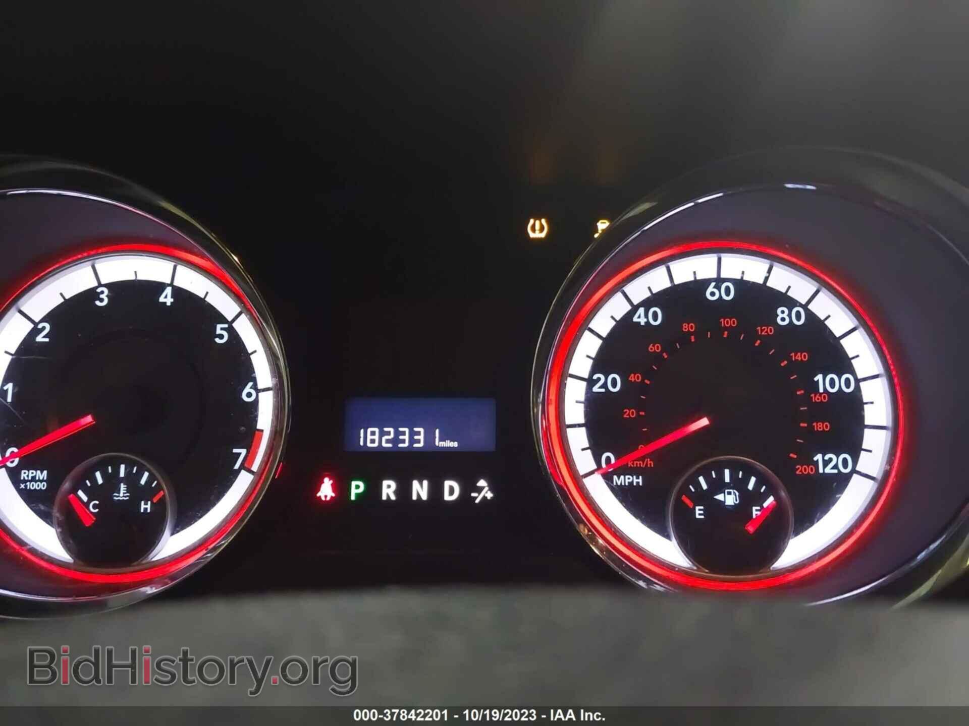 2011 DODGE GRAND CARAVAN - VIN: 2D4RN4DG1BR690795 - Фото 16