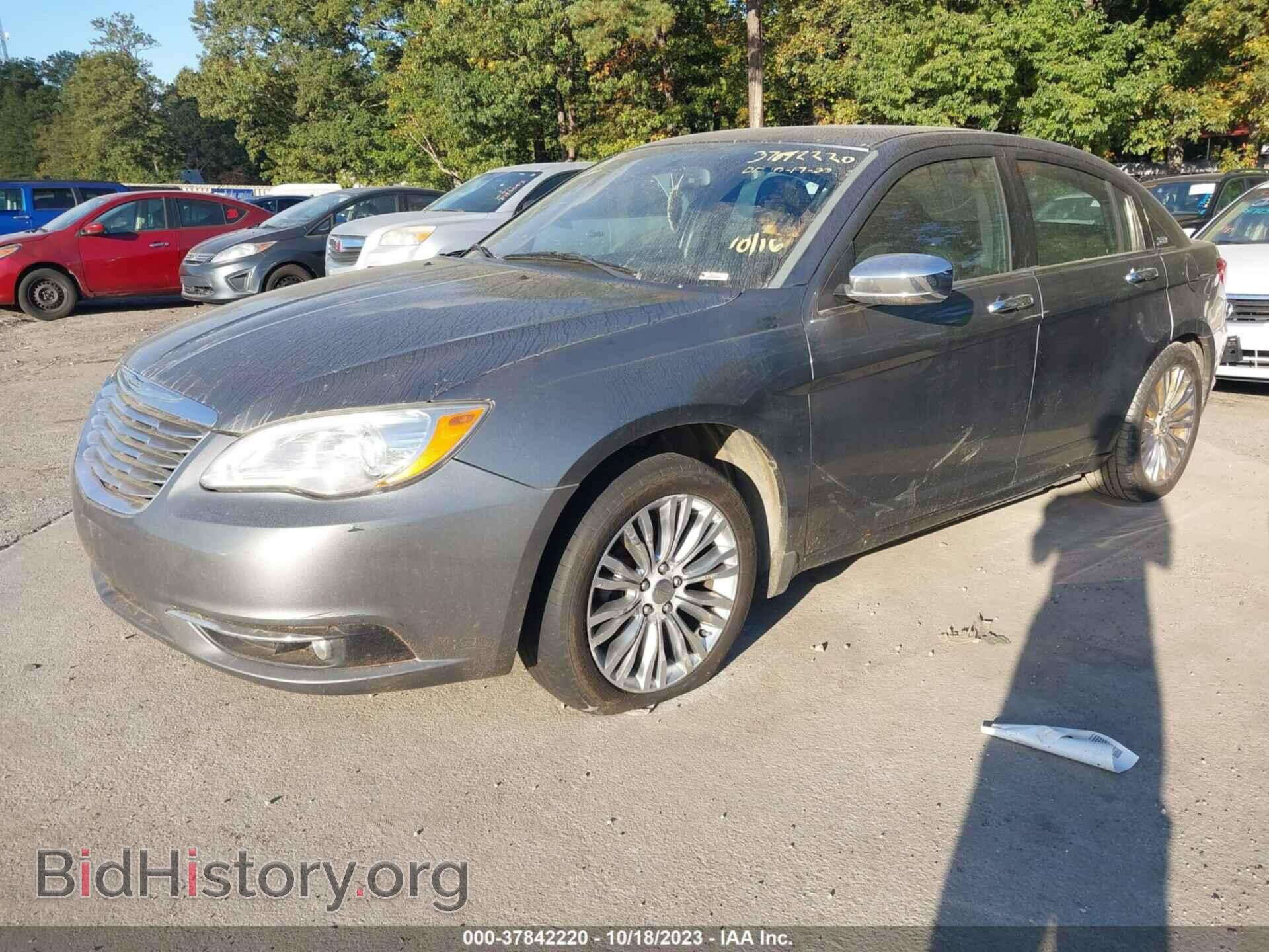 2012 CHRYSLER 200 - VIN: 1C3CCBCB8CN264009 - Фото 2