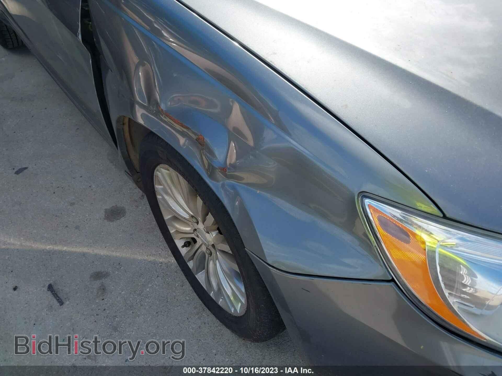 2012 CHRYSLER 200 - VIN: 1C3CCBCB8CN264009 - Фото 6