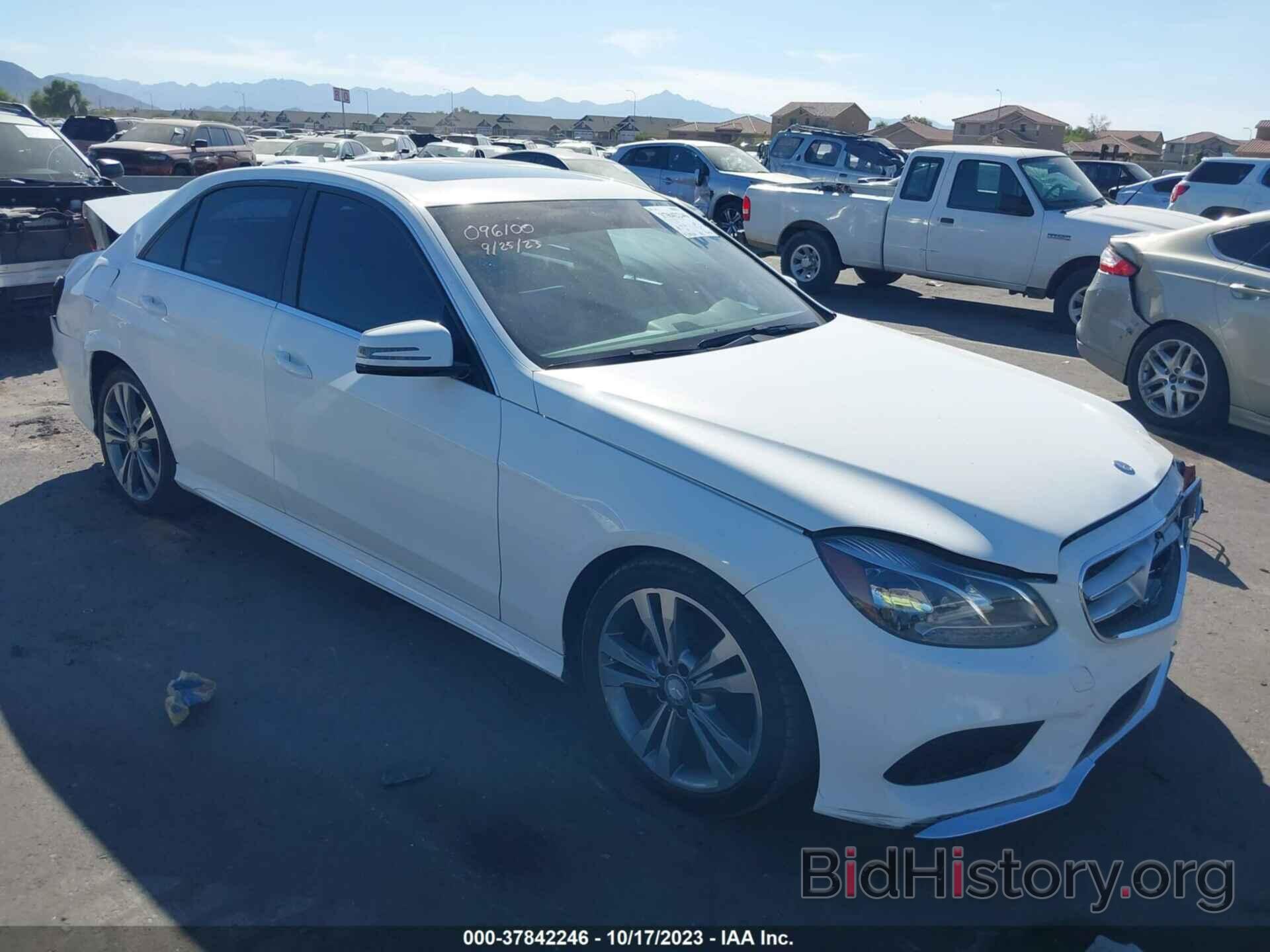 Photo WDDHF5KB9FB096100 - MERCEDES-BENZ E-CLASS 2015