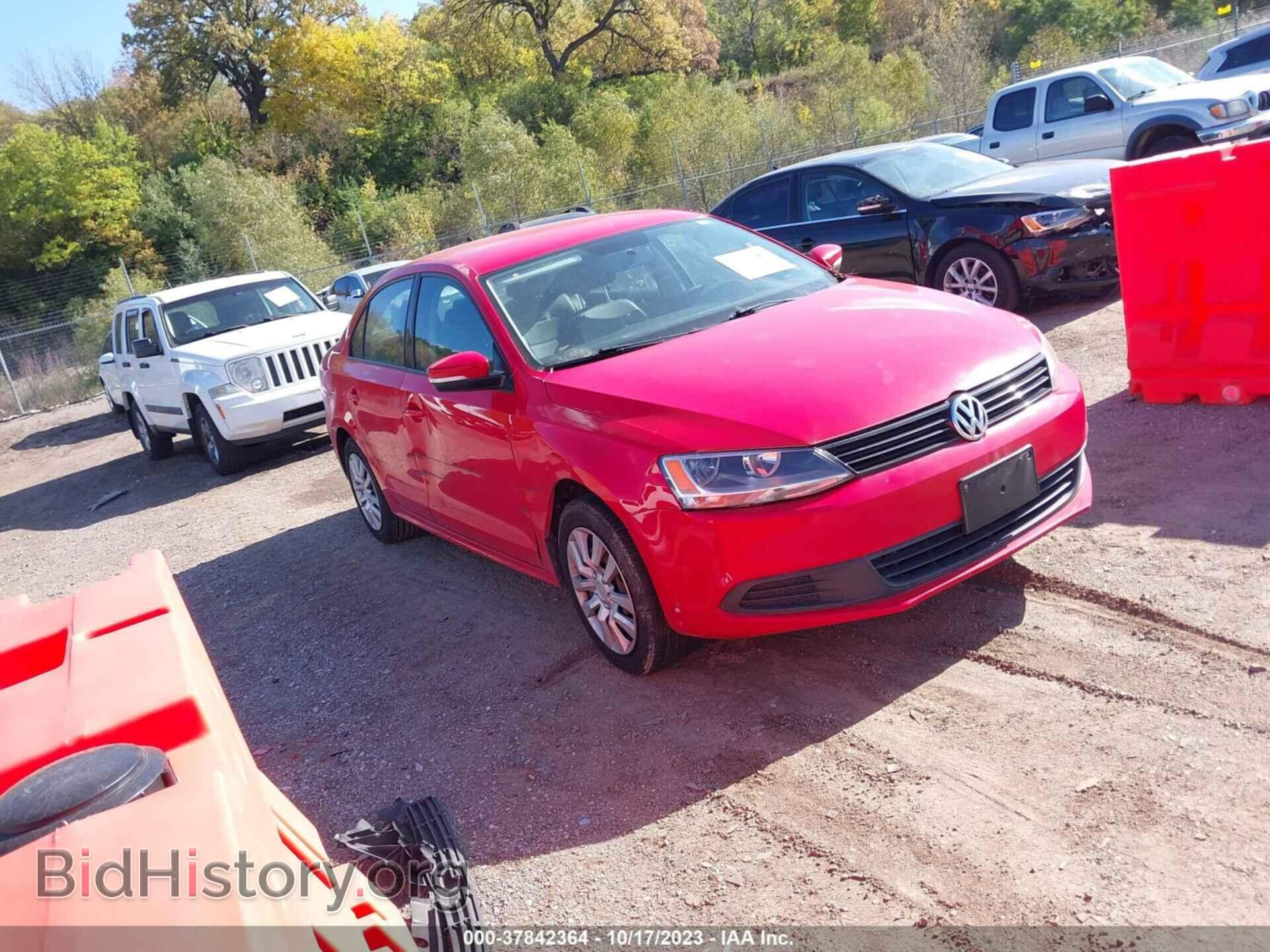 Photo 3VWD17AJ6EM243473 - VOLKSWAGEN JETTA SEDAN 2014