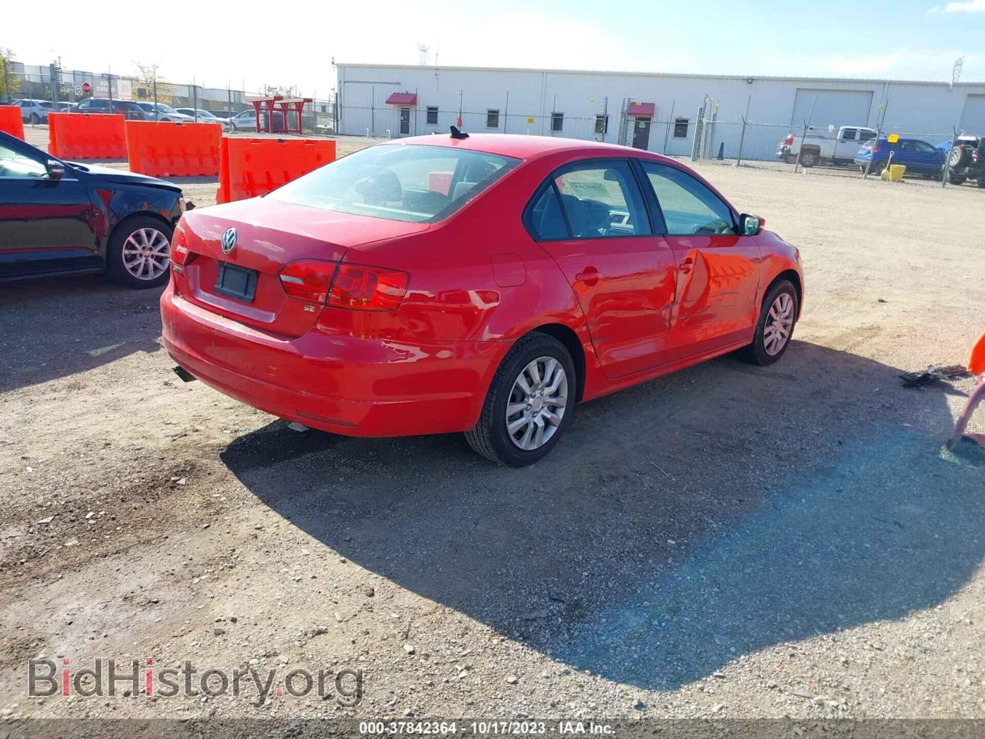 2014 VOLKSWAGEN JETTA SEDAN - VIN: 3VWD17AJ6EM243473 - Фото 4