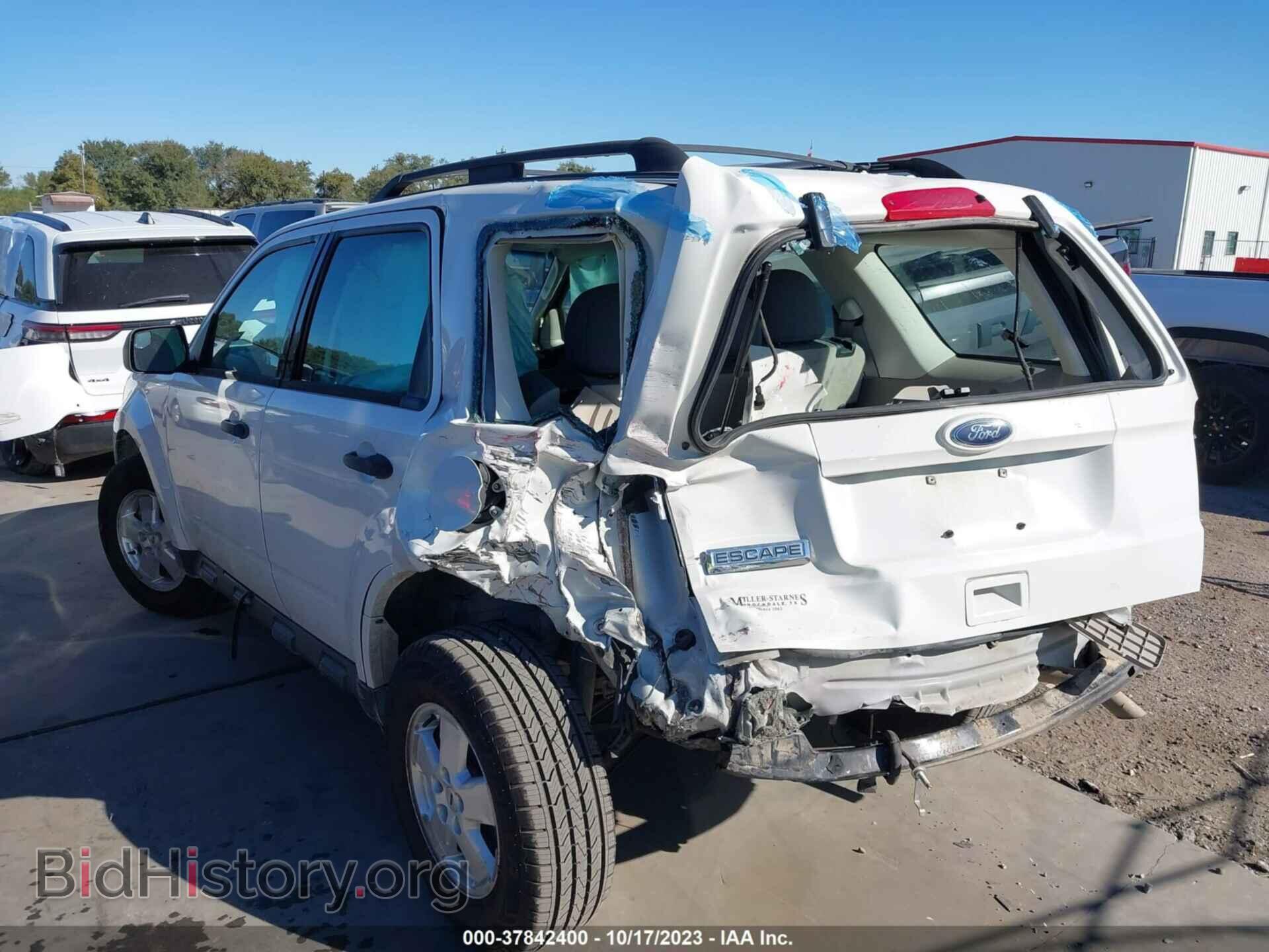 2011 FORD ESCAPE - VIN: 1FMCU0C75BKA07457 - Photo 3