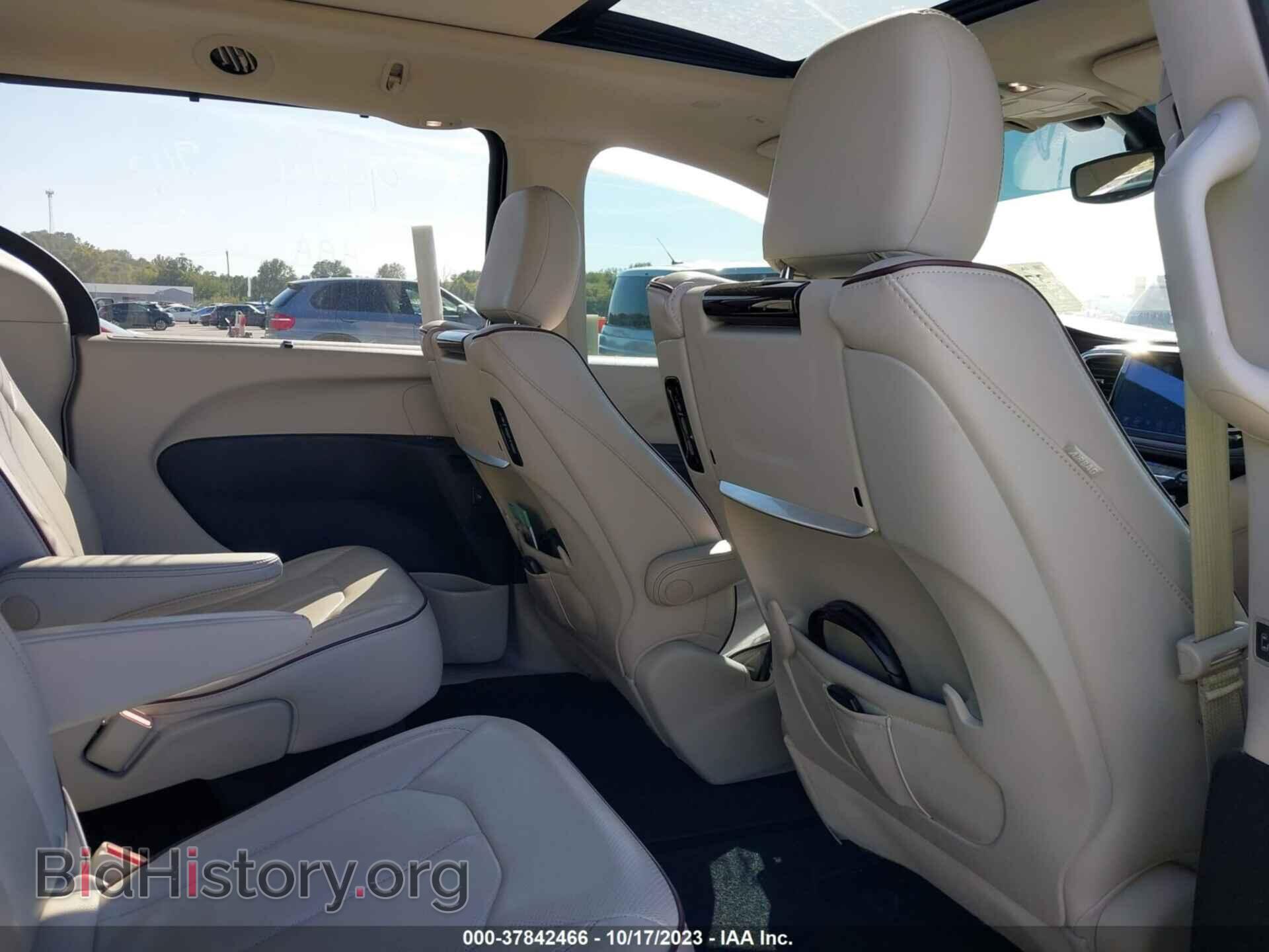 2018 CHRYSLER PACIFICA - VIN: 2C4RC1GGXJR289290 - Фото 8