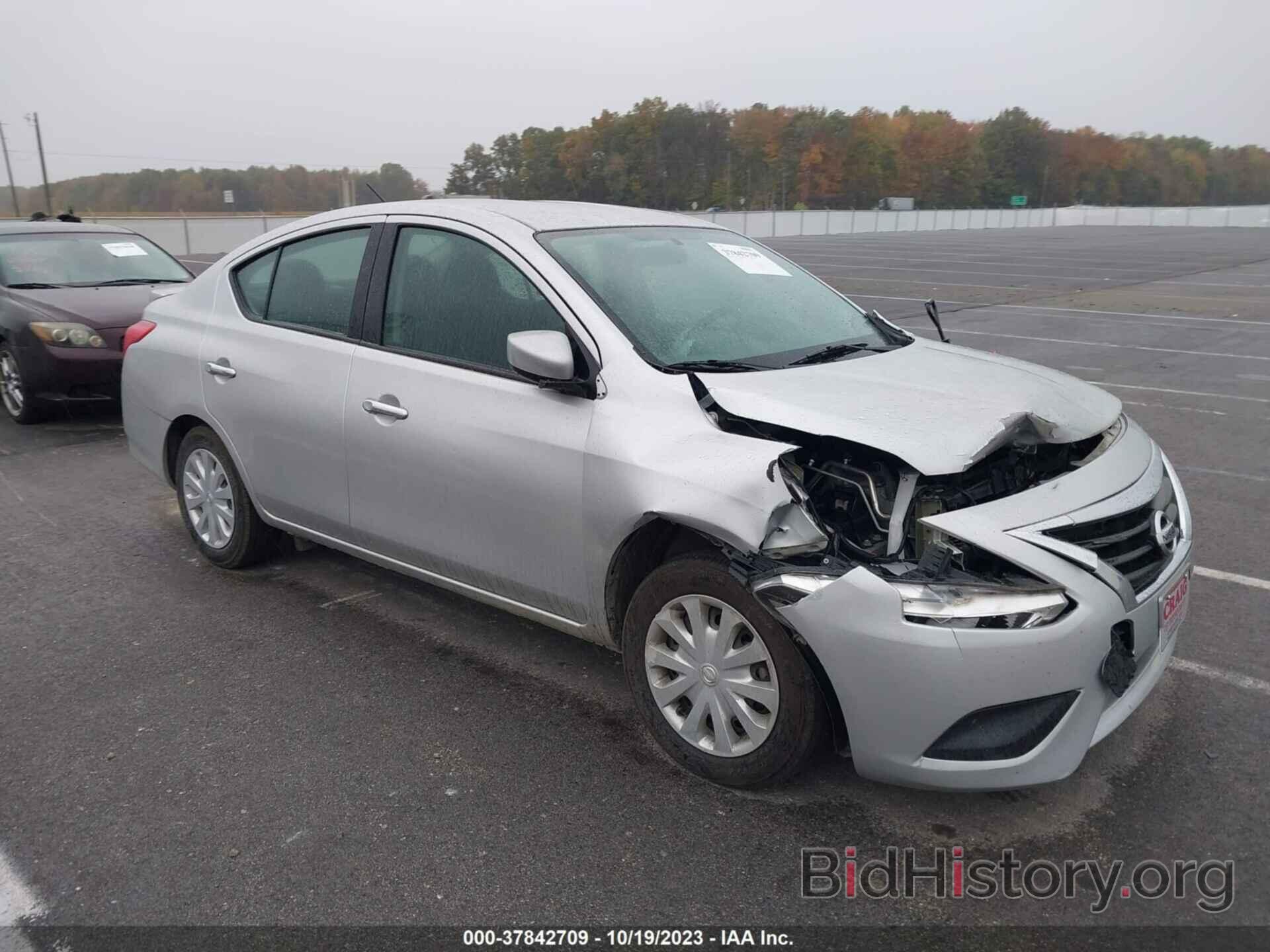 Photo 3N1CN7AP3KL852287 - NISSAN VERSA SEDAN 2019