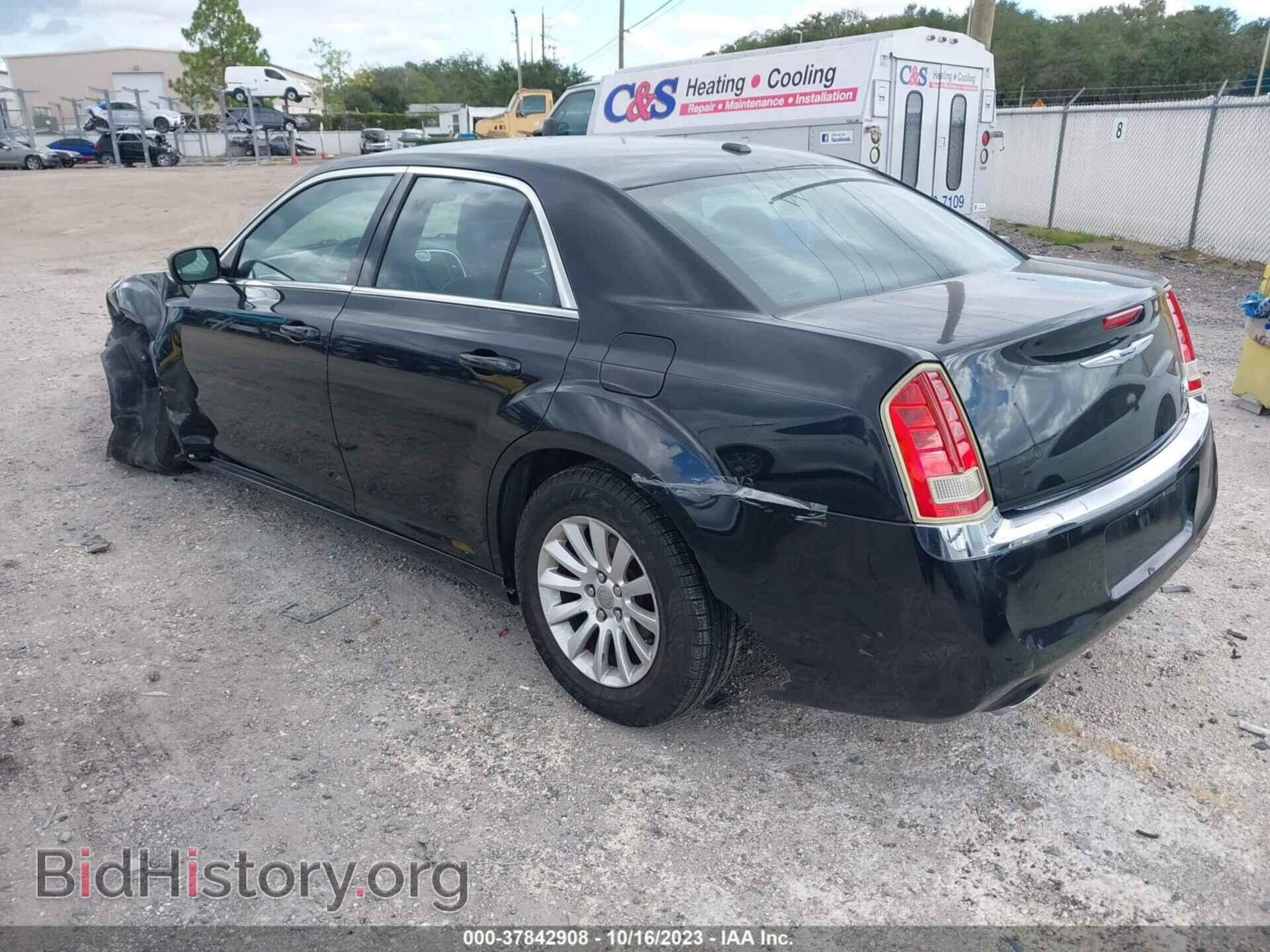 2013 CHRYSLER 300 - VIN: 2C3CCAAG3DH626296 - Фото 3