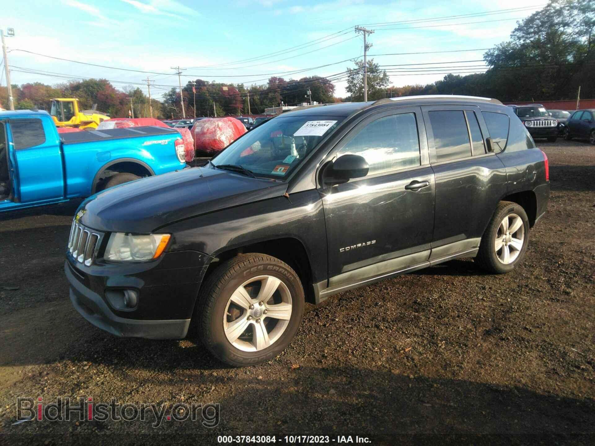 2011 JEEP COMPASS - VIN: 1J4NT1FBXBD181089 - Photo 2